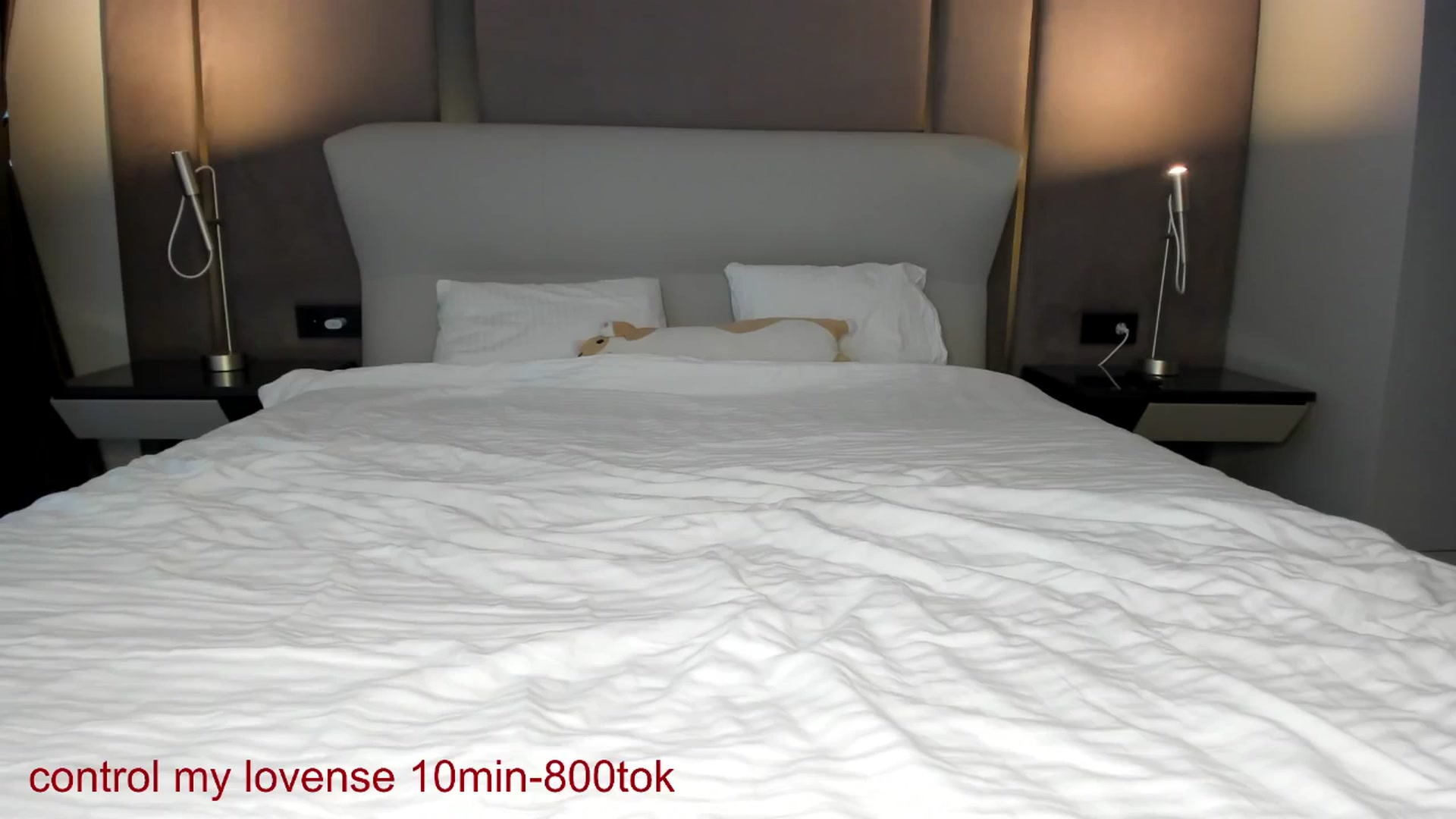 Gallery image thumbnail from CarolinaHerer's myfreecams stream on, 05/03/2026, 10:30 image 4 of 20