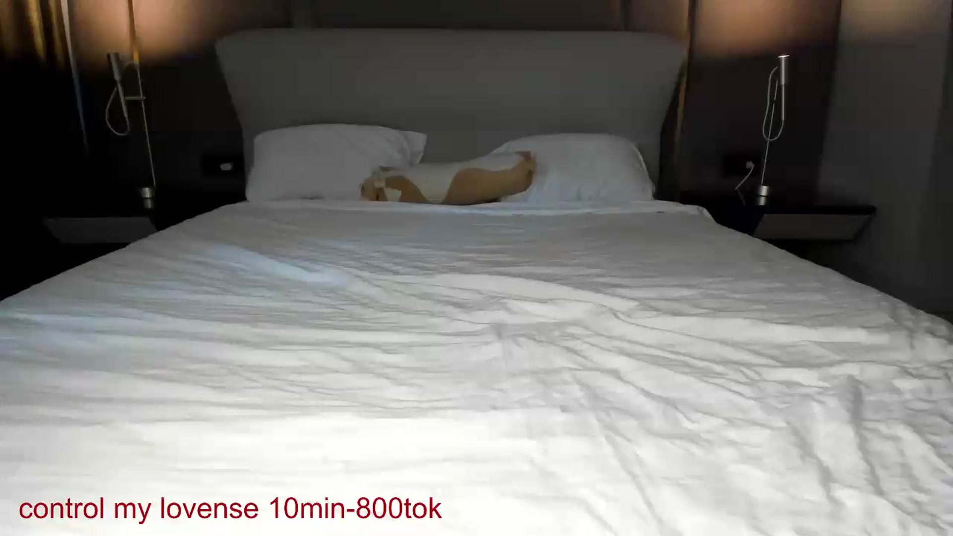 Gallery image thumbnail from CarolinaHerer's myfreecams stream on, 08/27/2026, 12:42 image 5 of 20