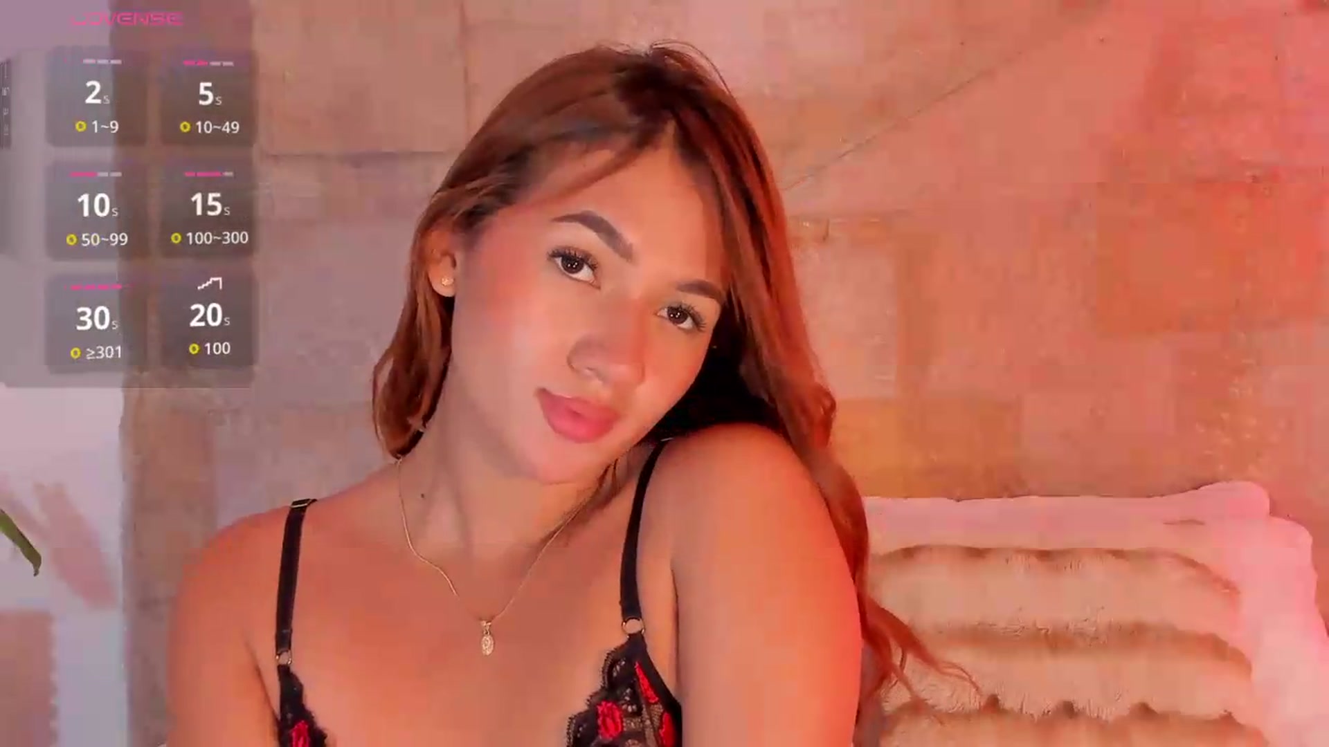 Gallery image thumbnail from CarolinaJoness's myfreecams stream on, 07/10/2026, 18:30 image 13 of 20