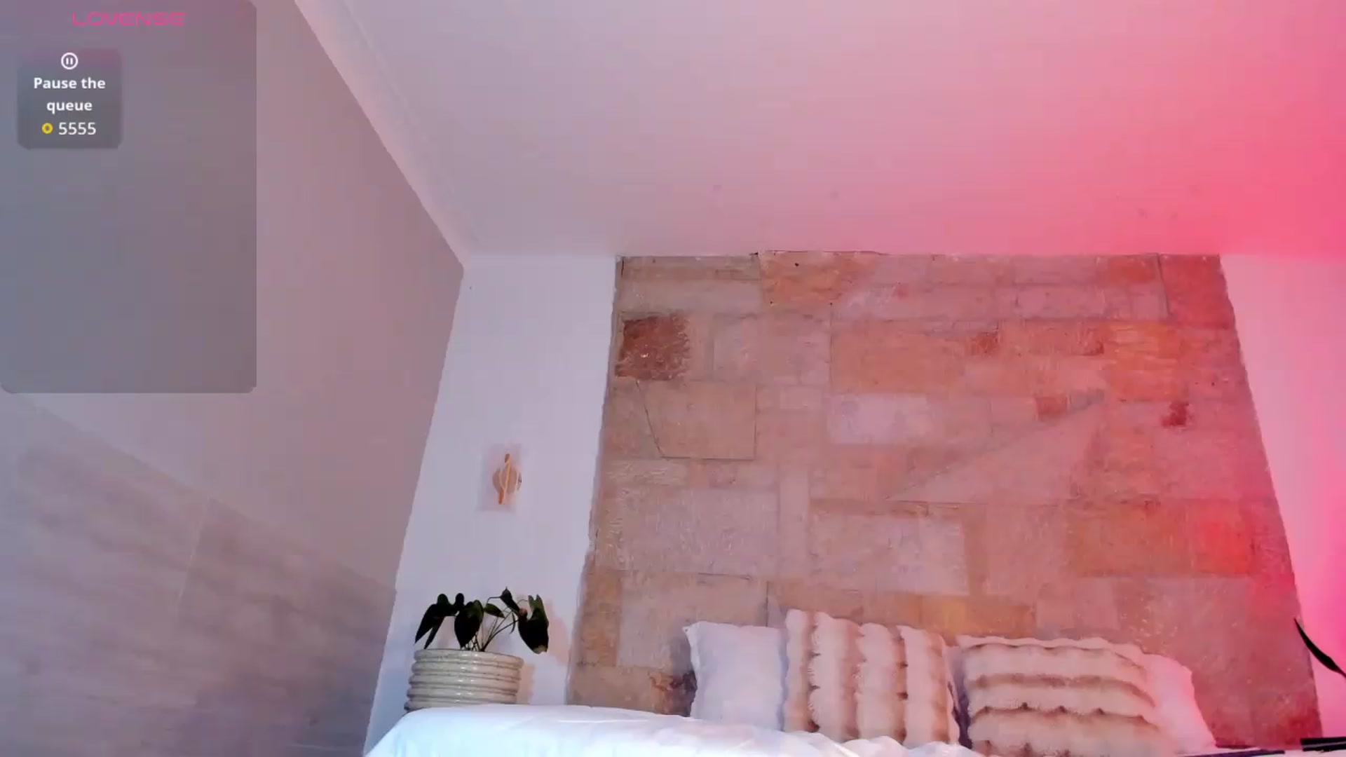 Gallery image thumbnail from CarolinaJoness's myfreecams stream on, 07/10/2026, 18:30 image 5 of 20