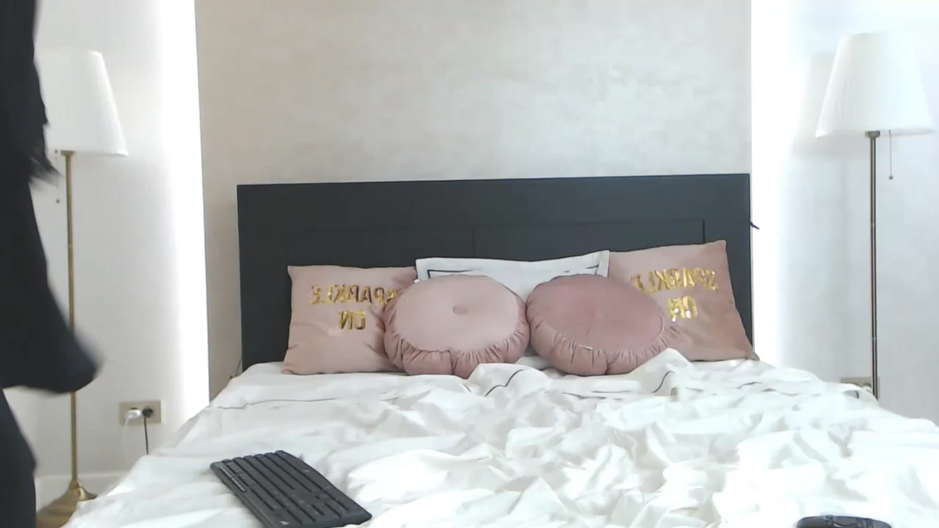 Gallery image thumbnail from CarolinaZaf's myfreecams stream on, 03/19/2023, 14:02 image 19 of 20