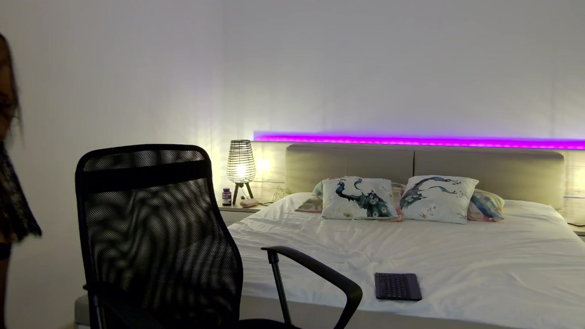 Gallery image thumbnail from CarolinaZaf's myfreecams stream on, 03/11/2026, 21:07 image 8 of 20