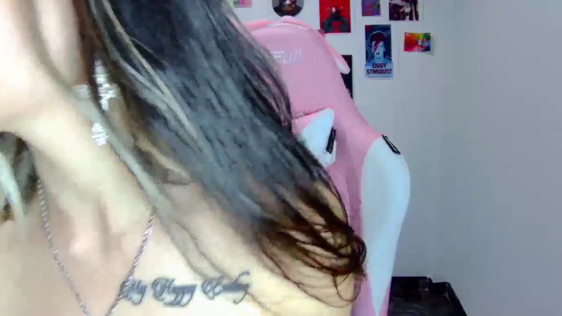 Gallery image thumbnail from CarolineJames's myfreecams stream on, 01/13/2025, 21:07 image 14 of 20