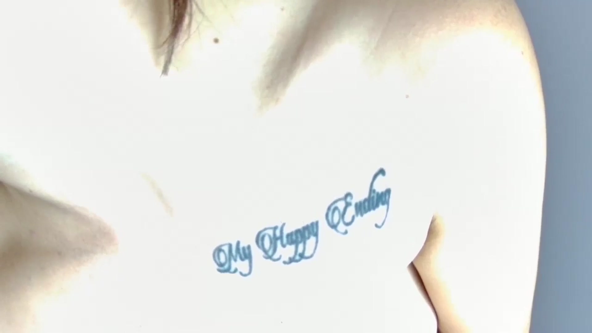 Gallery image thumbnail from CarolineJames's myfreecams stream on, 01/18/2025, 02:50 image 9 of 20