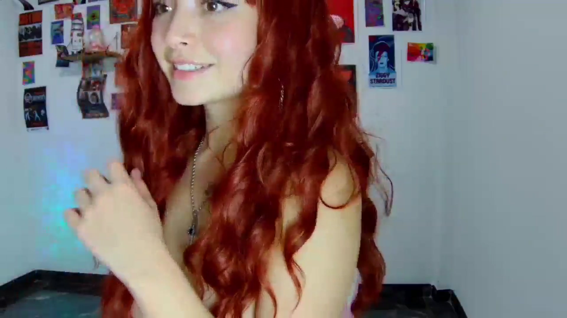 Gallery image thumbnail from CarolineJames's myfreecams stream on, 01/18/2025, 23:43 image 12 of 20