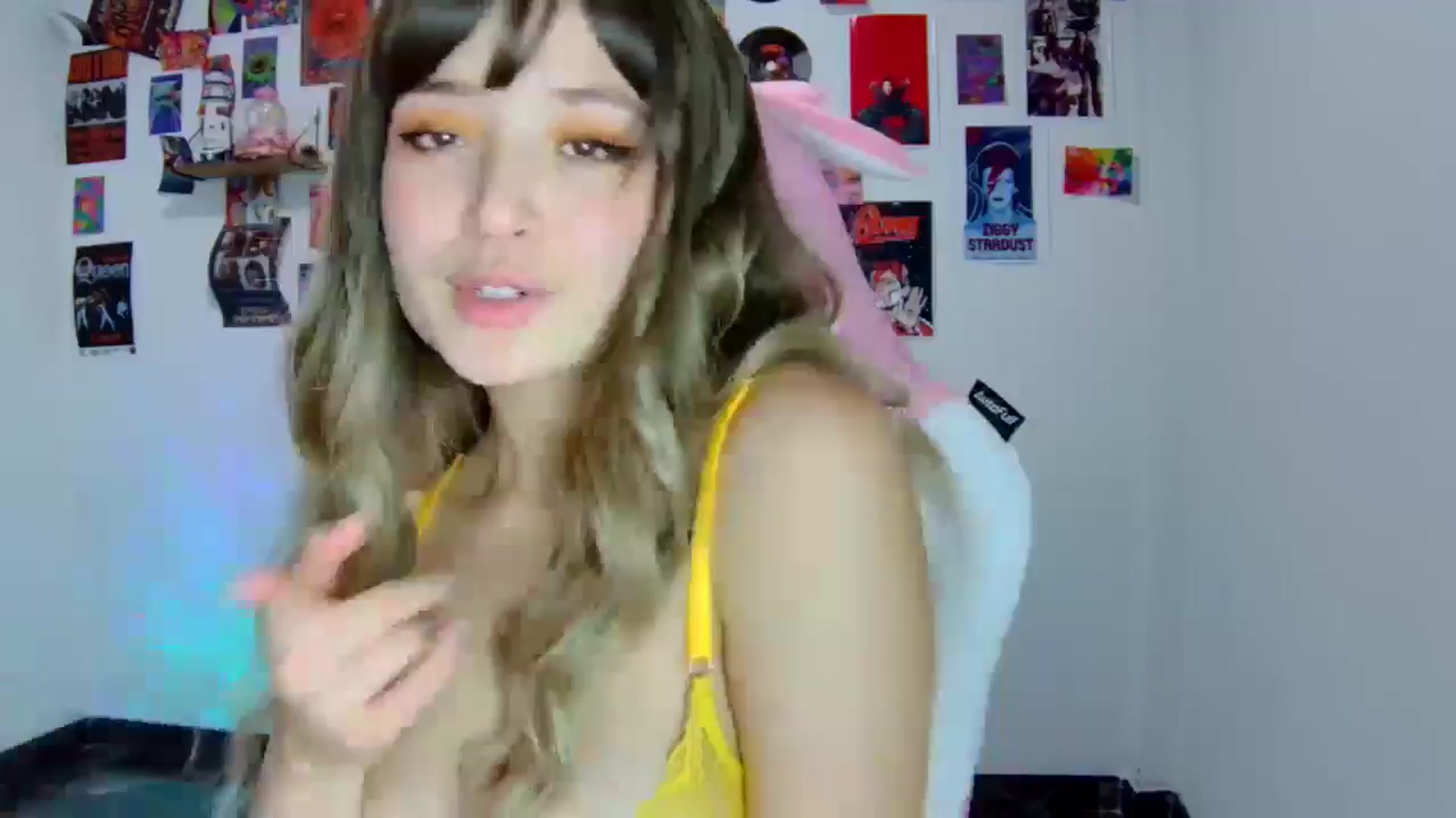 Gallery image thumbnail from CarolineJames's myfreecams stream on, 01/21/2025, 22:02 image 1 of 20