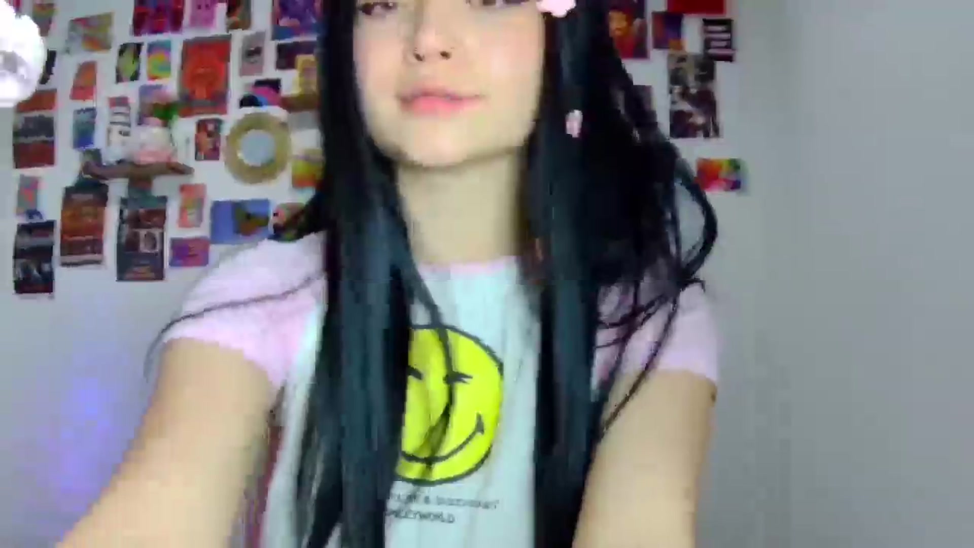 Gallery image thumbnail from CarolineJames's myfreecams stream on, 03/15/2025, 24:54 image 19 of 20