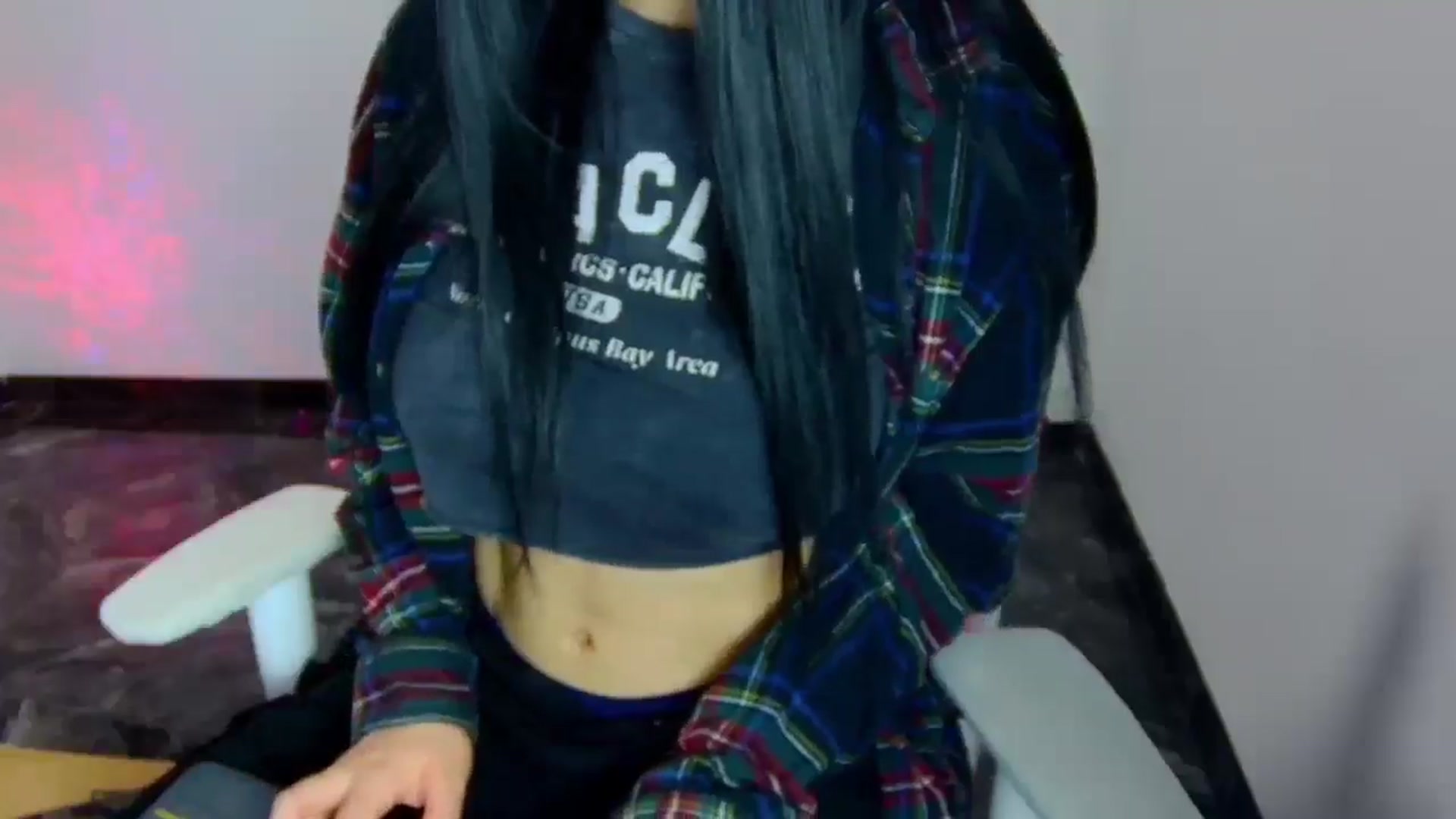 Gallery image thumbnail from CarolineJames's myfreecams stream on, 03/30/2025, 23:53 image 19 of 20