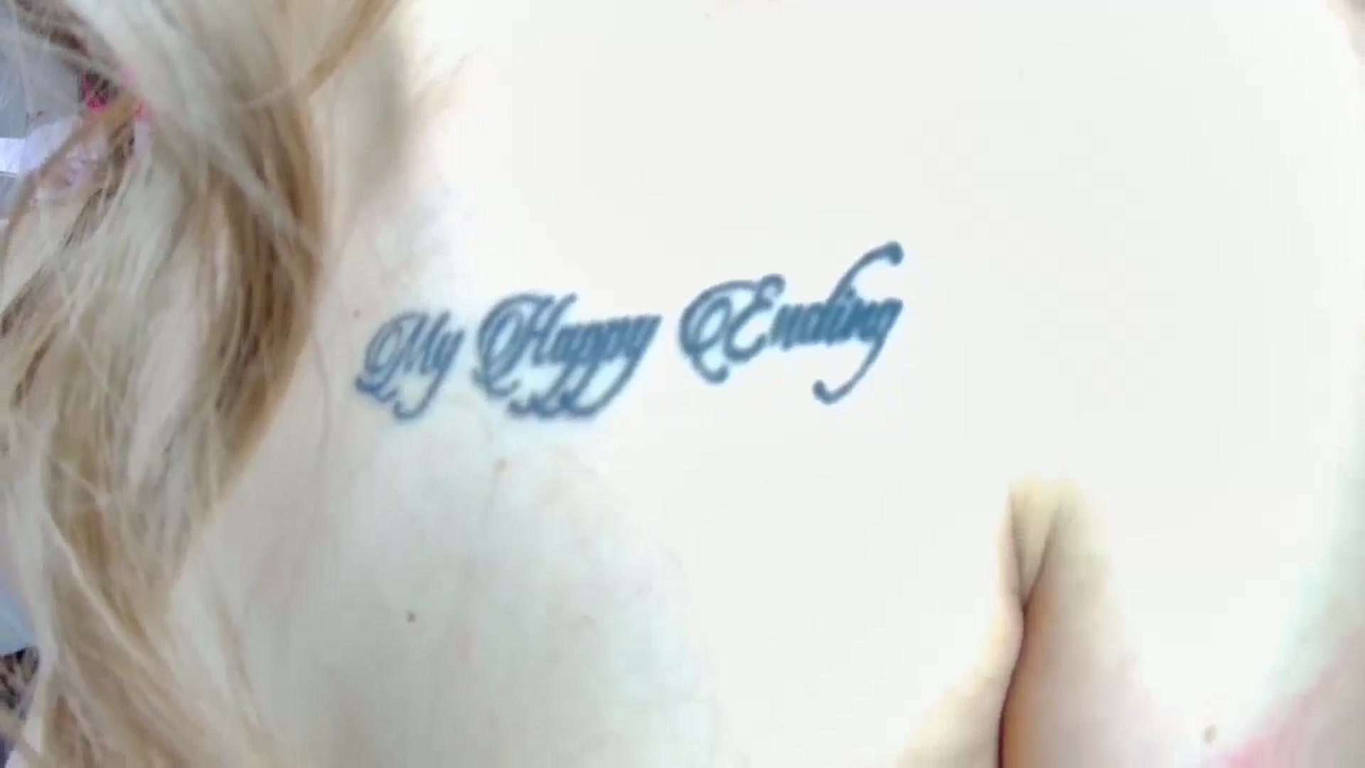 Gallery image thumbnail from CarolineJames's myfreecams stream on, 04/03/2025, 04:36 image 6 of 20