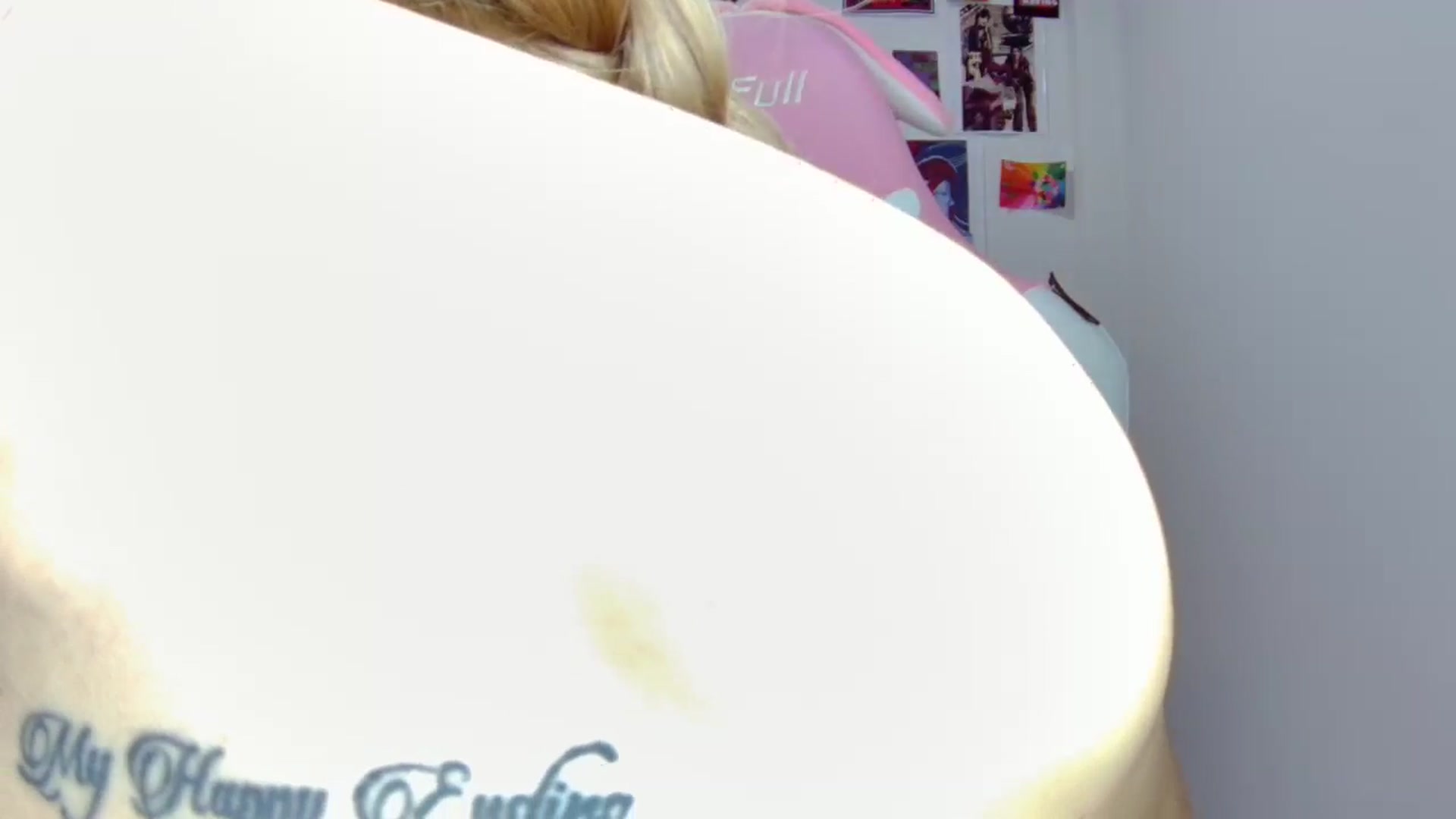 Gallery image thumbnail from CarolineJames's myfreecams stream on, 04/03/2025, 04:36 image 2 of 20