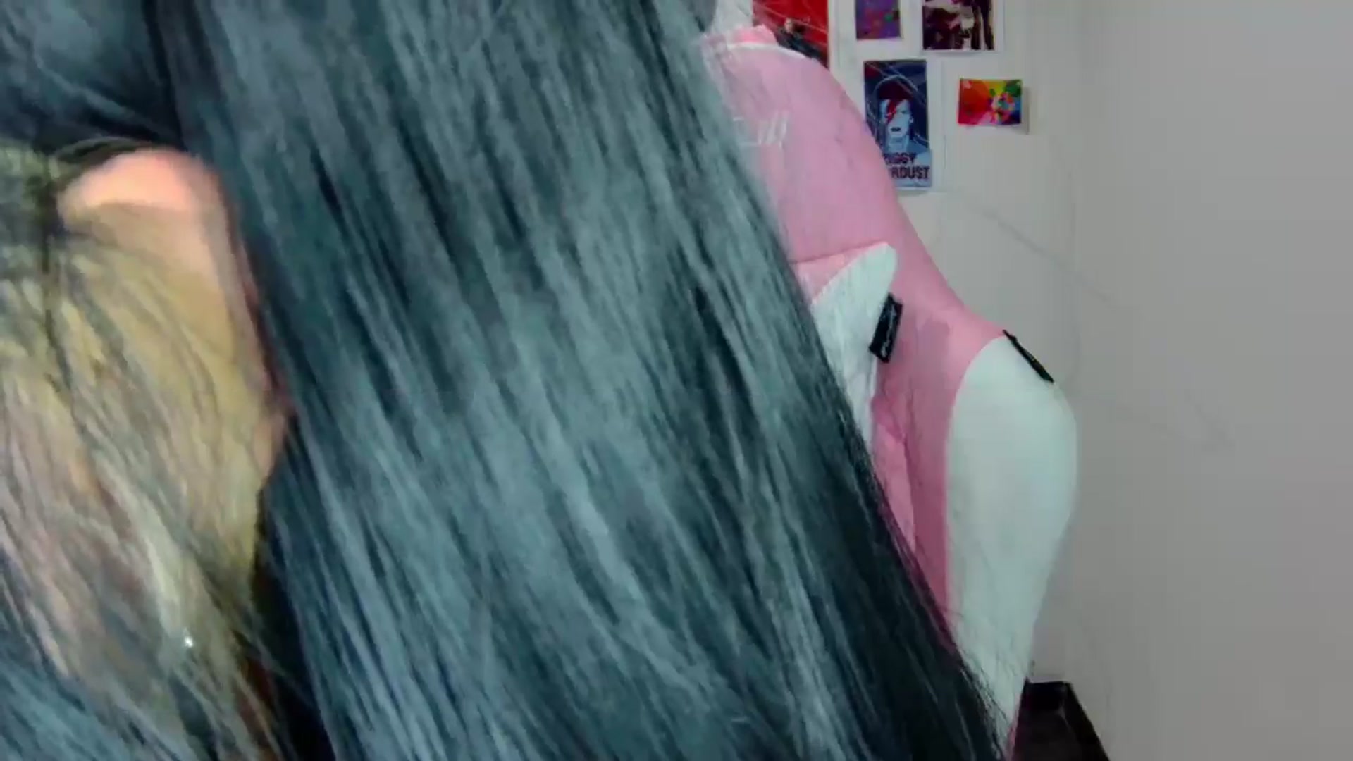 Gallery image thumbnail from CarolineJames's myfreecams stream on, 04/30/2025, 01:22 image 13 of 20