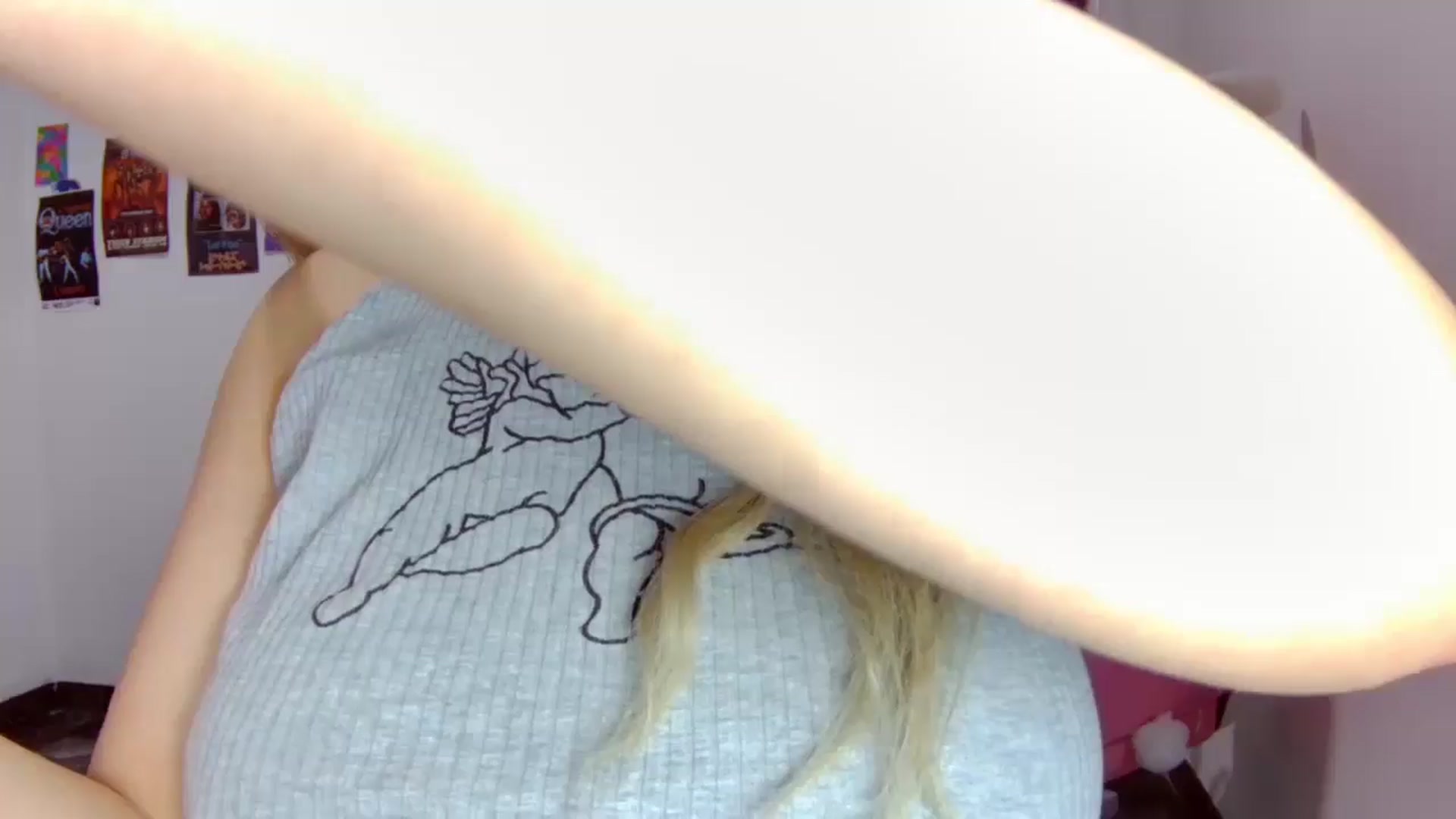 Gallery image thumbnail from CarolineJames's myfreecams stream on, 05/08/2025, 05:09 image 18 of 20