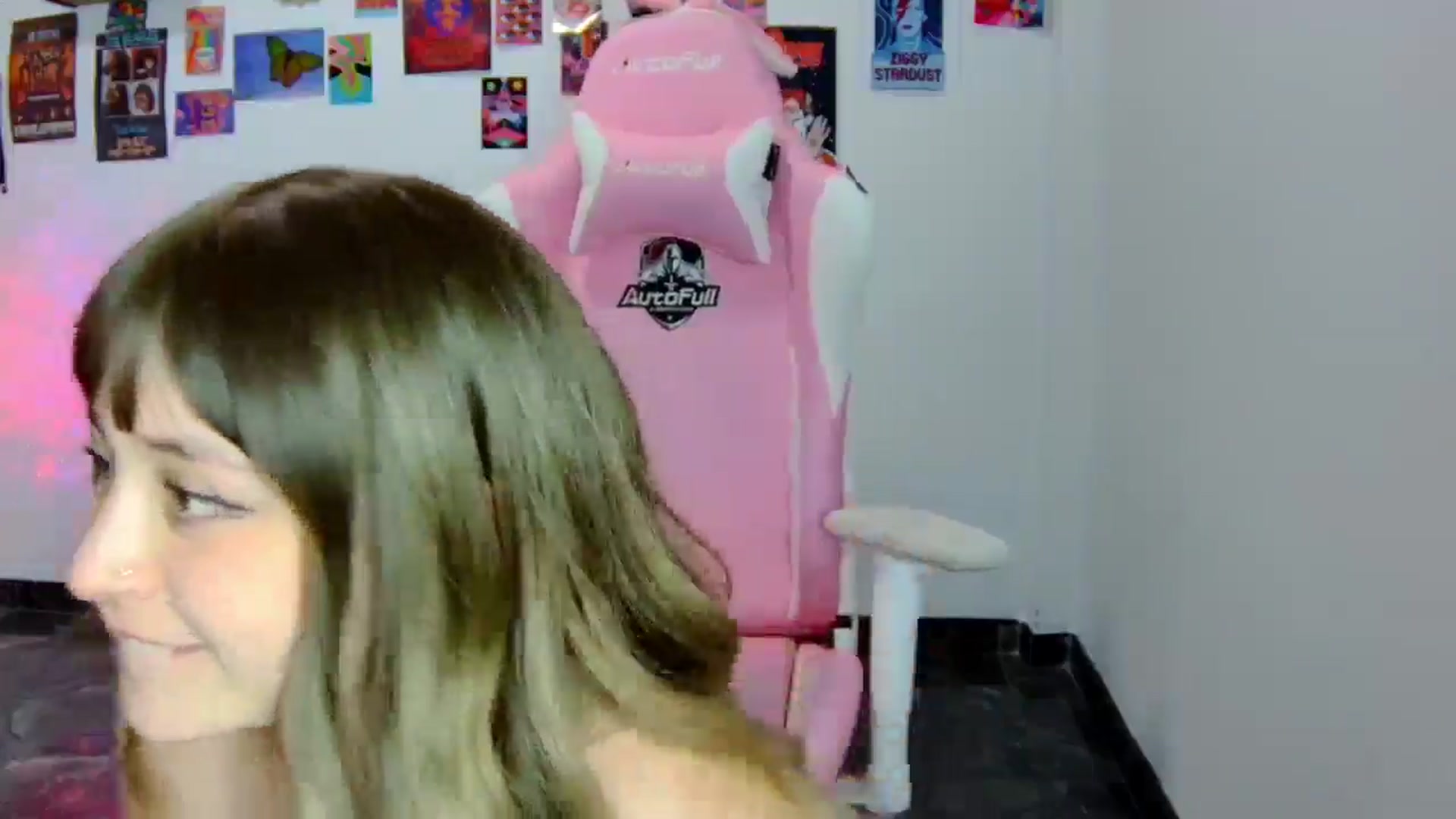 Gallery image thumbnail from CarolineJames's myfreecams stream on, 06/05/2025, 05:19 image 6 of 20