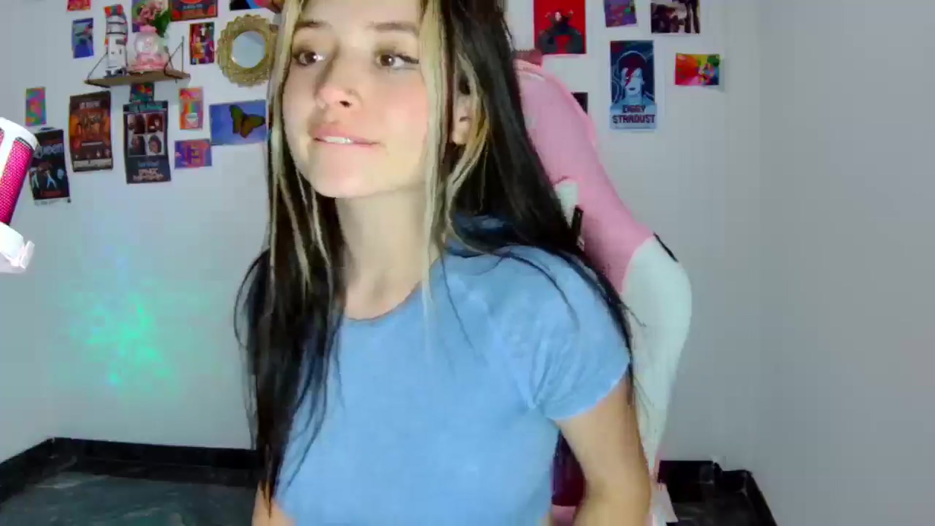 Gallery image thumbnail from CarolineJames's myfreecams stream on, 07/09/2025, 02:19 image 6 of 20