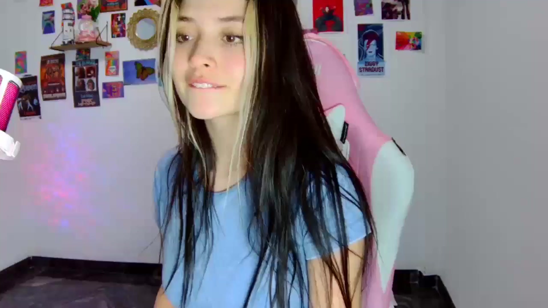 Gallery image thumbnail from CarolineJames's myfreecams stream on, 07/09/2025, 02:19 image 7 of 20