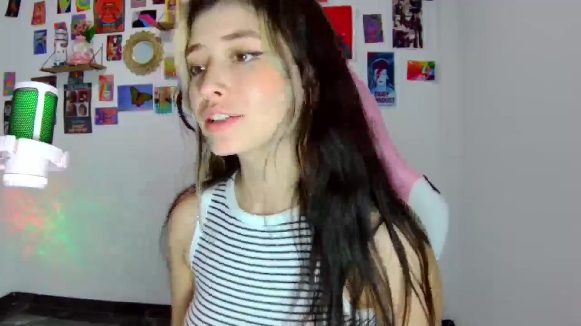 Gallery image thumbnail from CarolineJames's myfreecams stream on, 07/10/2025, 23:57 image 6 of 20