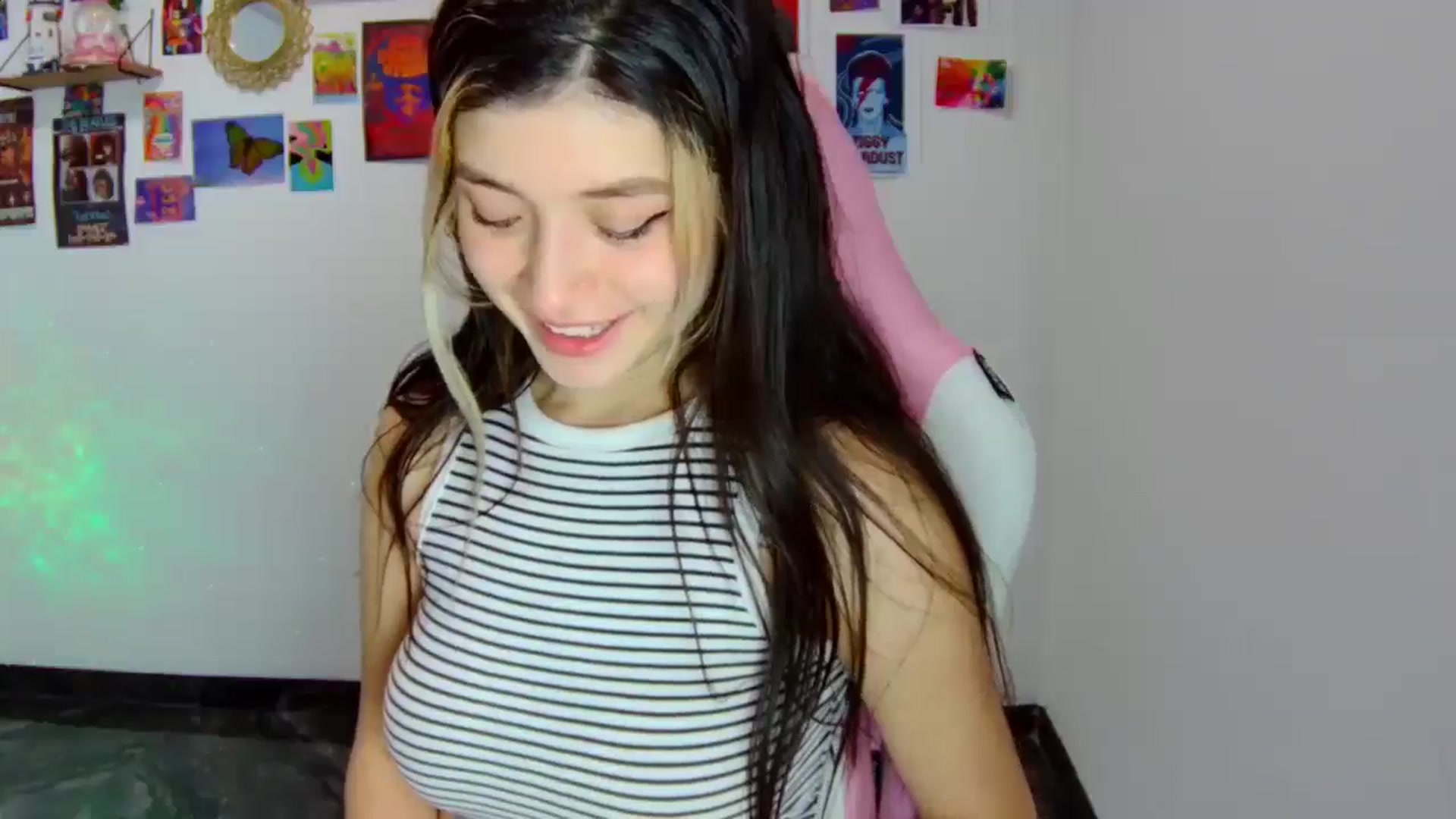 Gallery image thumbnail from CarolineJames's myfreecams stream on, 07/15/2025, 06:05 image 4 of 20