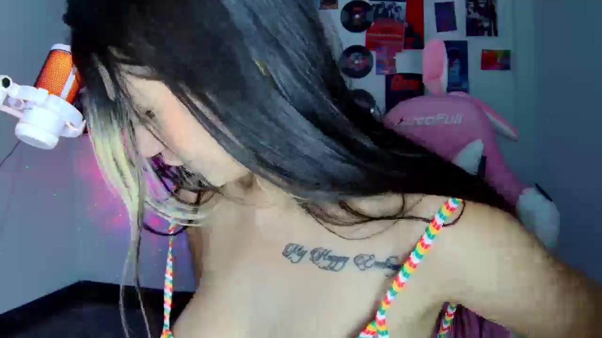 Gallery image thumbnail from CarolineJames's myfreecams stream on, 09/23/2025, 04:18 image 8 of 20