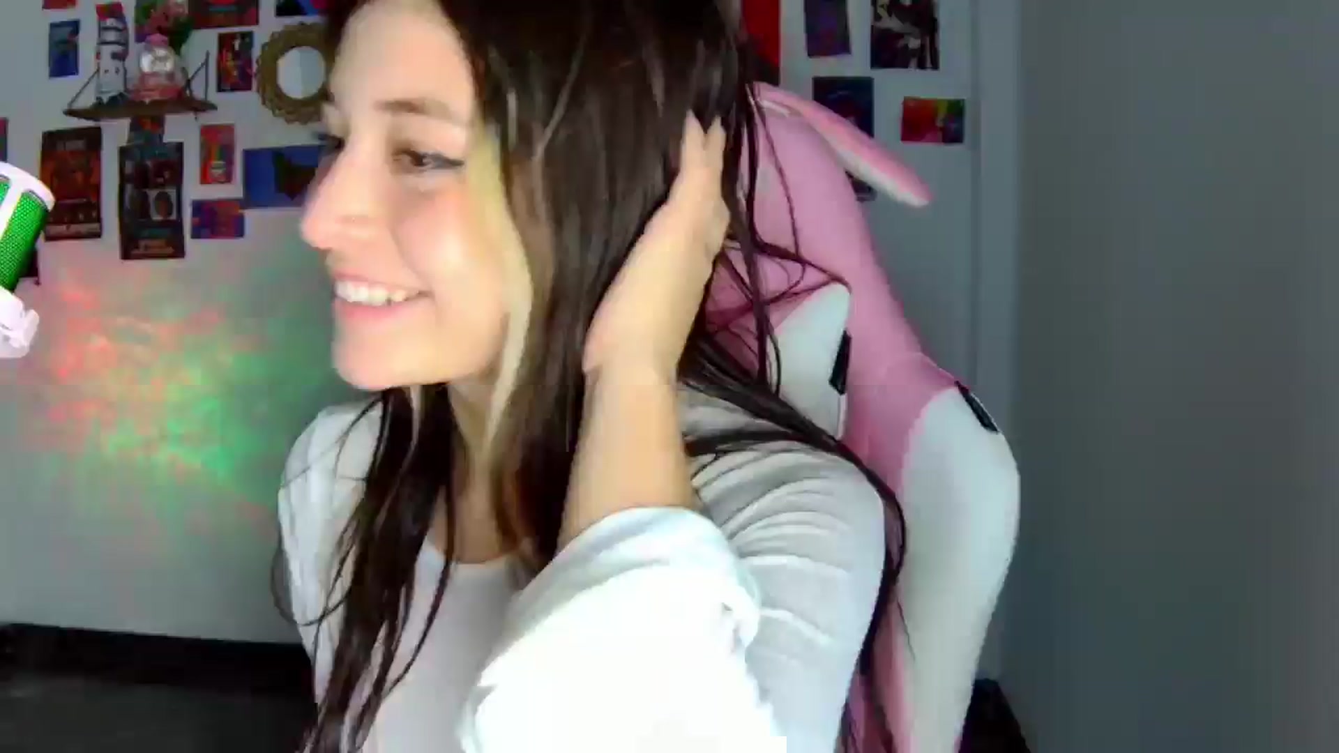 Gallery image thumbnail from CarolineJames's myfreecams stream on, 09/23/2025, 22:21 image 7 of 20