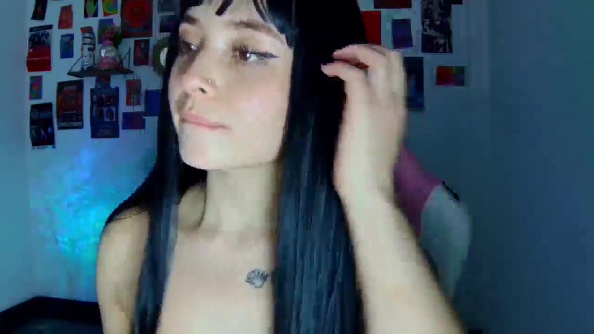 Gallery image thumbnail from CarolineJames's myfreecams stream on, 10/11/2025, 24:52 image 19 of 20