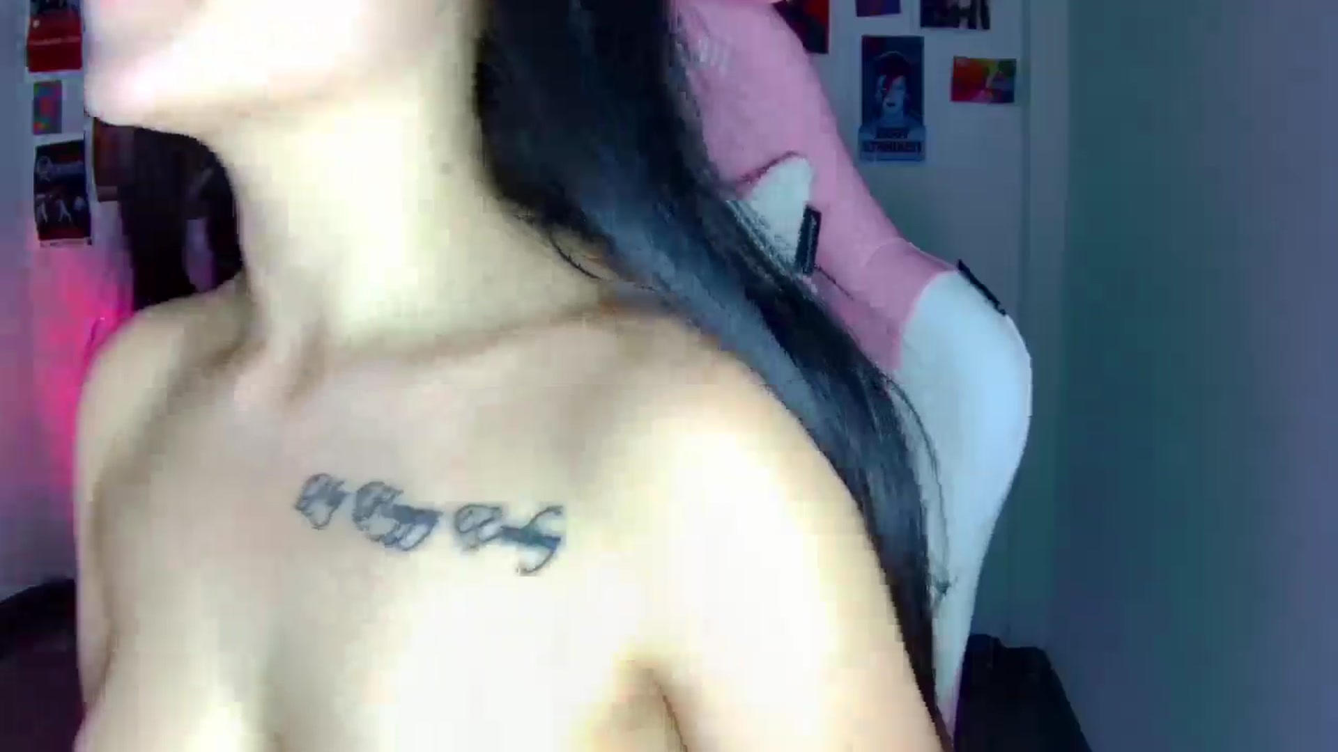 Gallery image thumbnail from CarolineJames's myfreecams stream on, 10/11/2025, 24:52 image 8 of 20