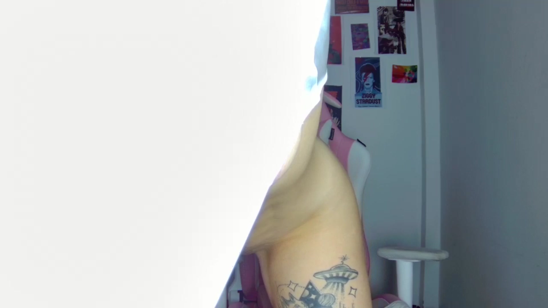 Gallery image thumbnail from CarolineJames's myfreecams stream on, 10/23/2025, 21:26 image 14 of 20