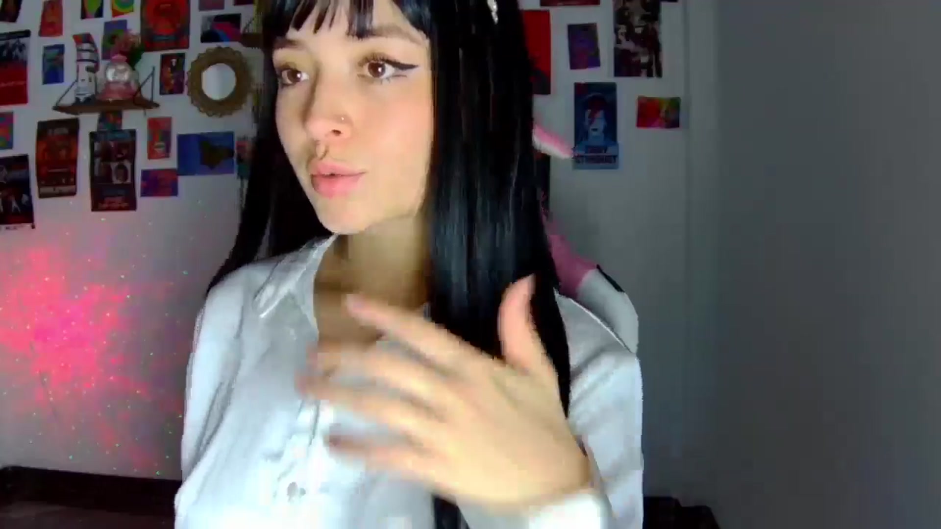 Gallery image thumbnail from CarolineJames's myfreecams stream on, 10/23/2025, 21:26 image 3 of 20