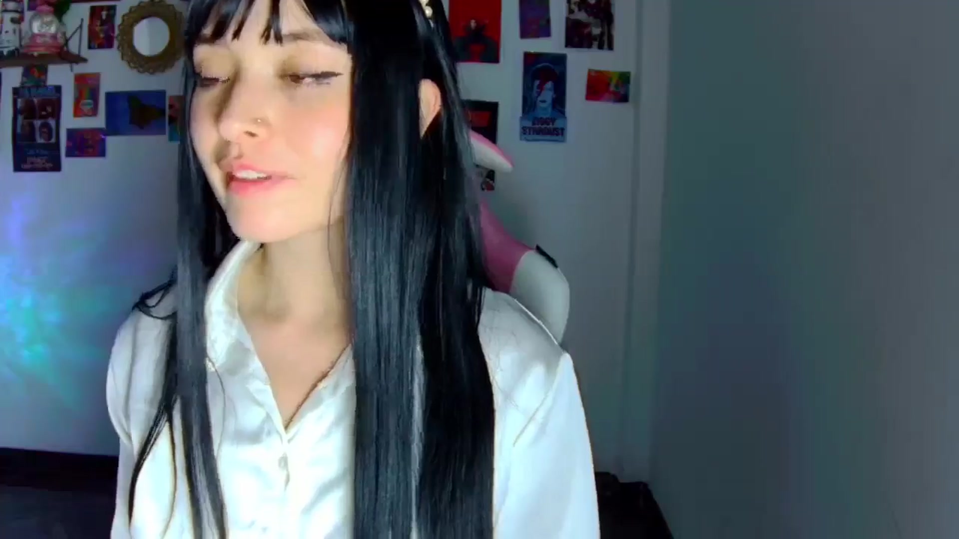 Gallery image thumbnail from CarolineJames's myfreecams stream on, 10/24/2025, 24:50 image 20 of 20