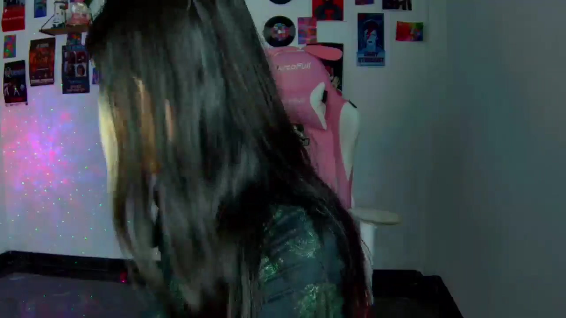 Gallery image thumbnail from CarolineJames's myfreecams stream on, 10/31/2025, 06:56 image 3 of 20