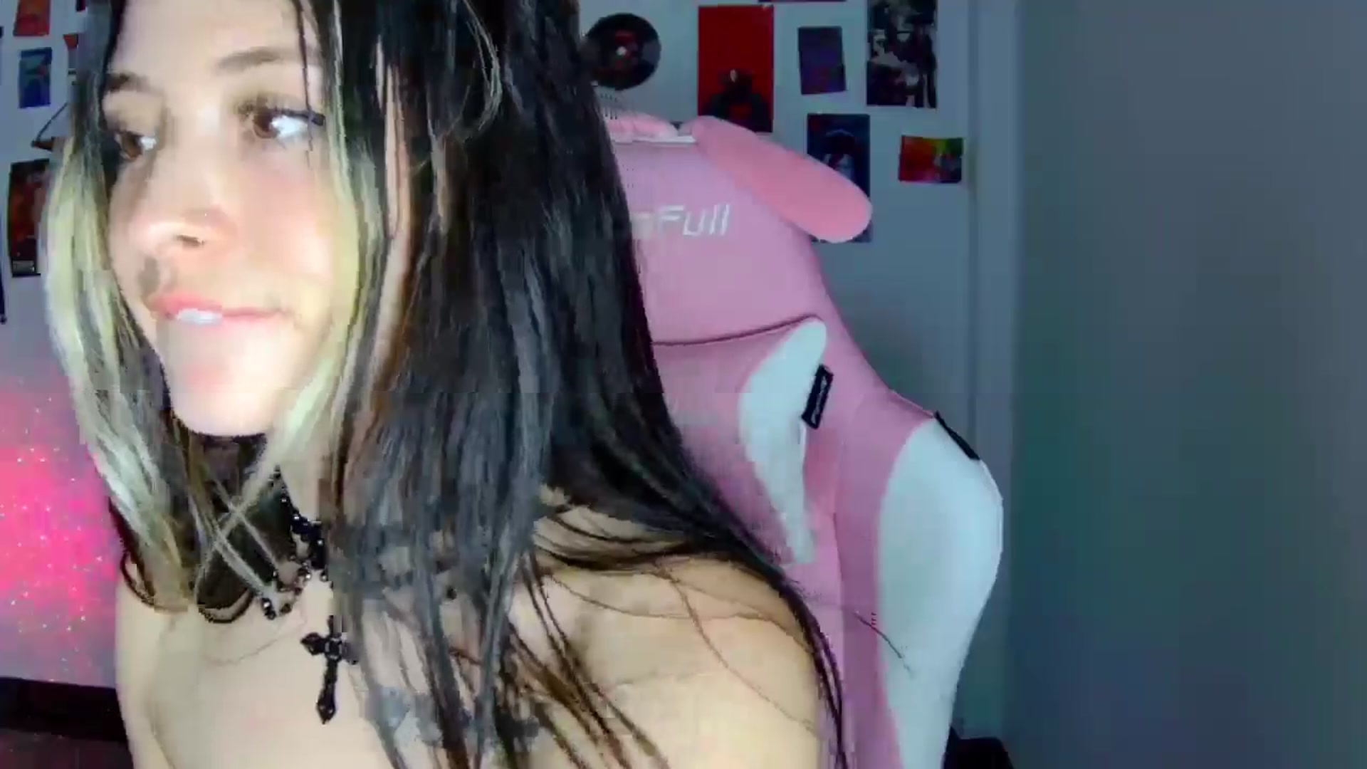 Gallery image thumbnail from CarolineJames's myfreecams stream on, 11/14/2025, 06:56 image 8 of 20
