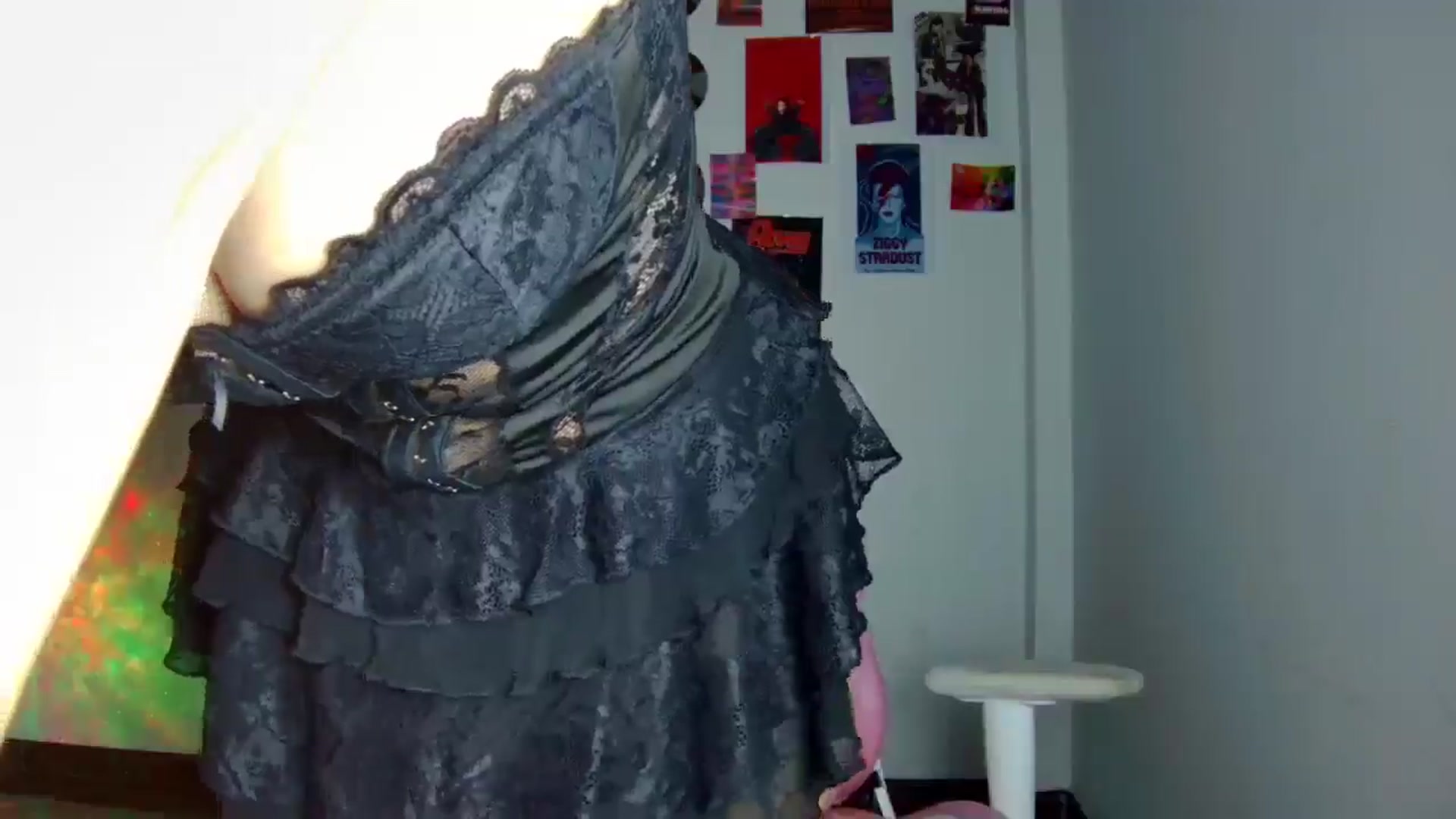 Gallery image thumbnail from CarolineJames's myfreecams stream on, 11/14/2025, 06:56 image 7 of 20