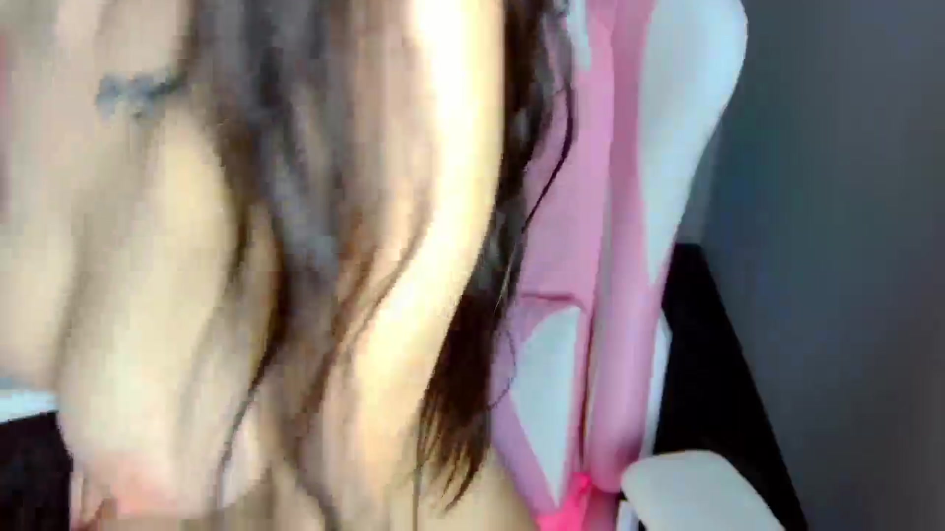 Gallery image thumbnail from CarolineJames's myfreecams stream on, 01/28/2026, 01:47 image 17 of 20
