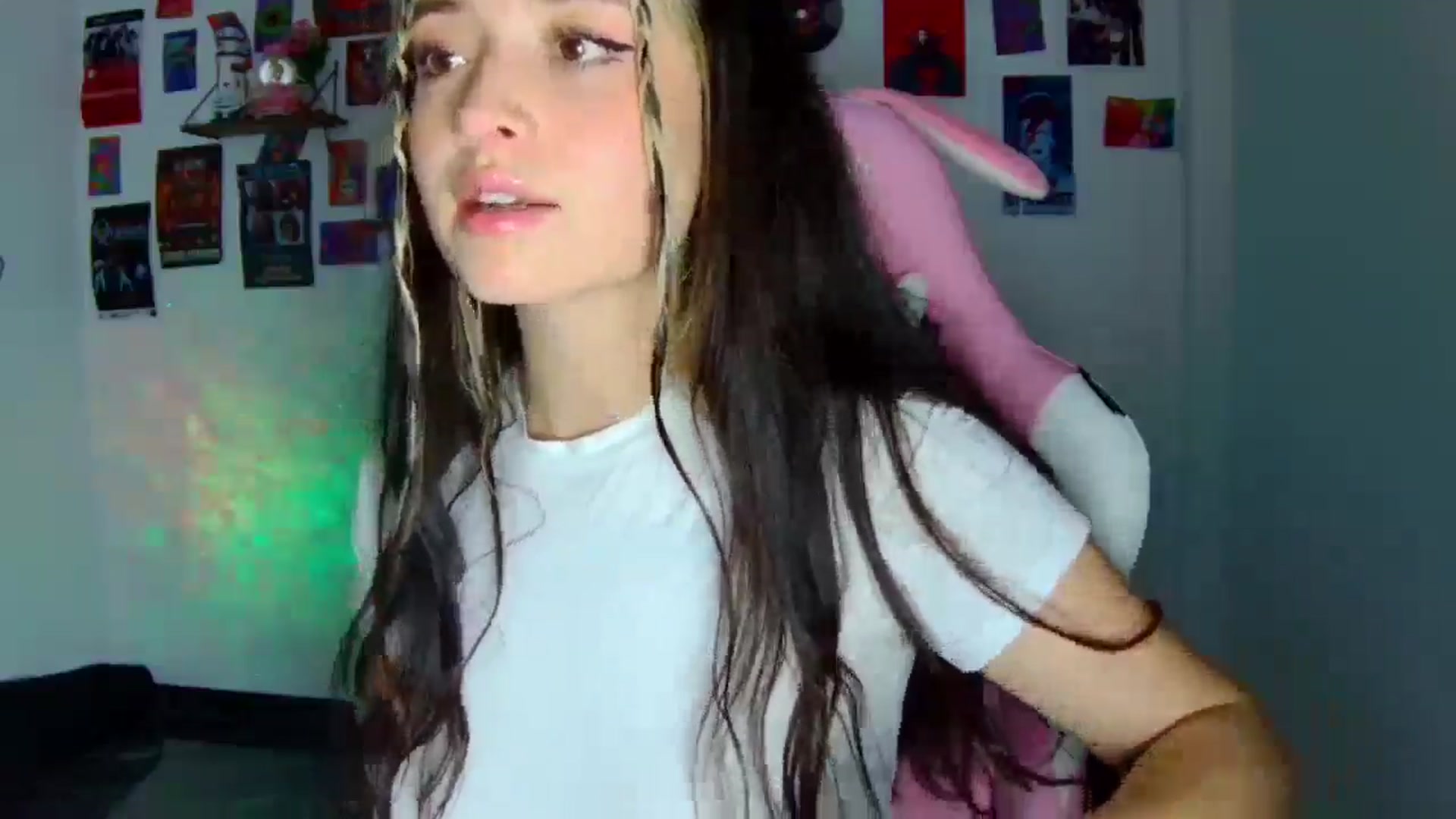Gallery image thumbnail from CarolineJames's myfreecams stream on, 03/06/2026, 01:53 image 6 of 20