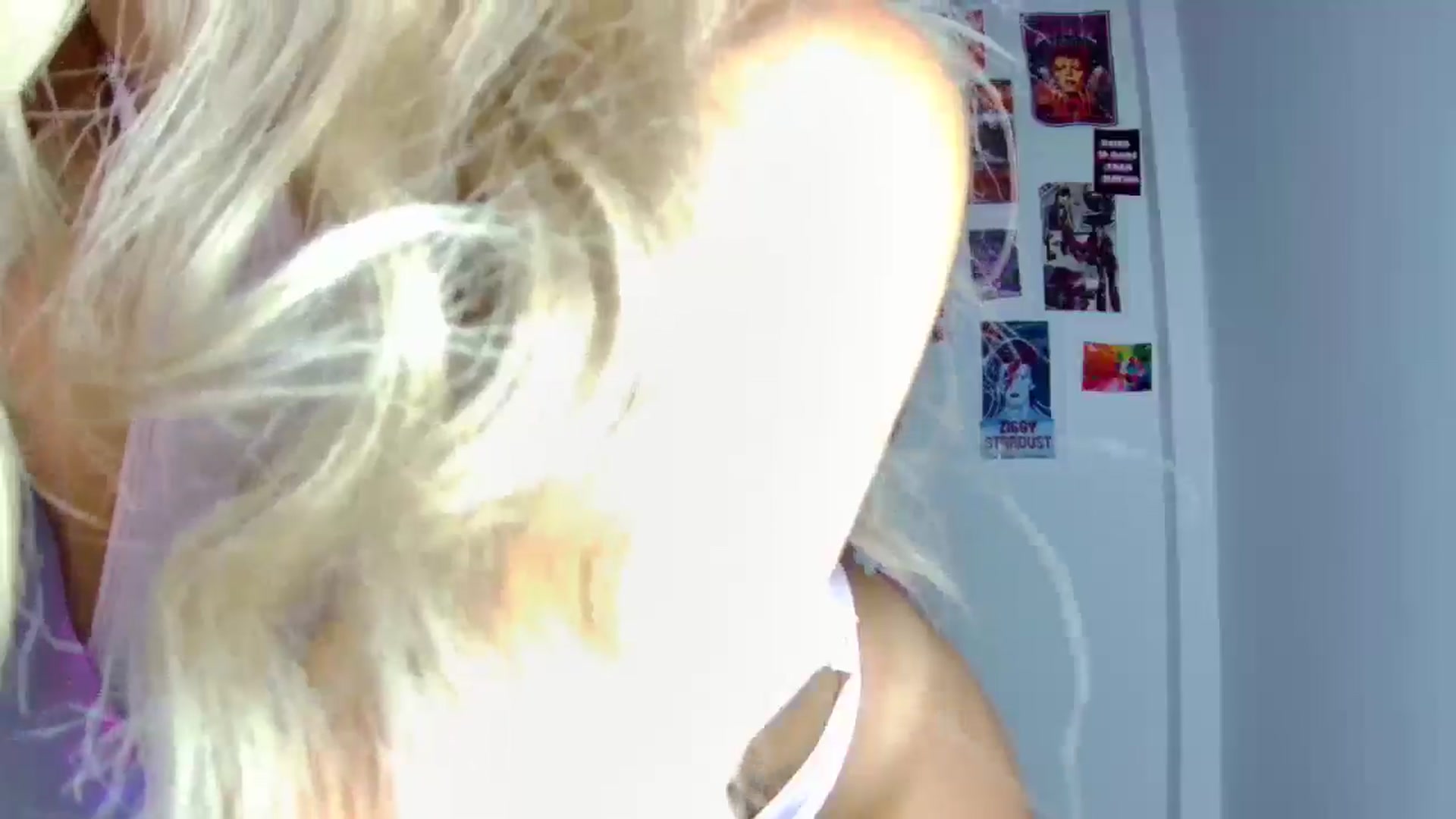 Gallery image thumbnail from CarolineJames's myfreecams stream on, 05/08/2026, 04:41 image 2 of 20