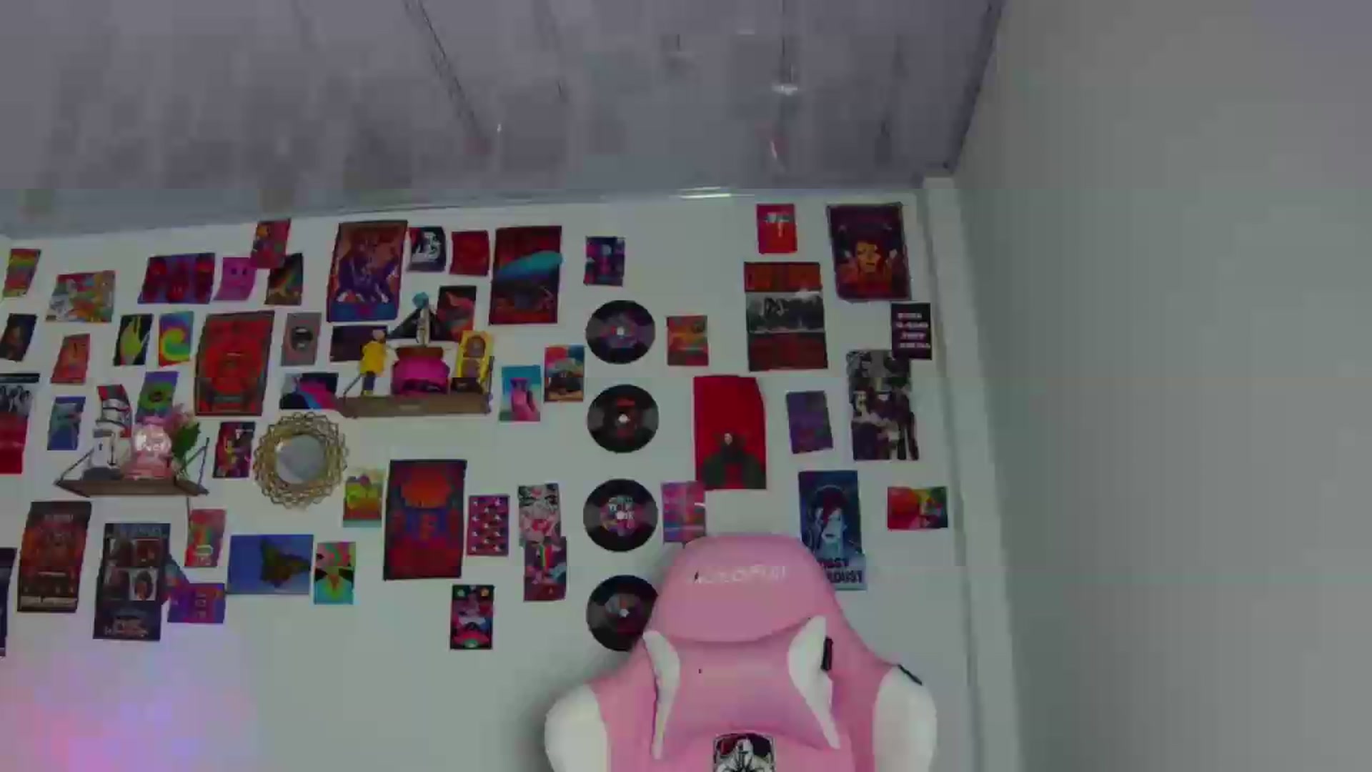 Gallery image thumbnail from CarolineJames's myfreecams stream on, 07/05/2026, 05:40 image 16 of 20