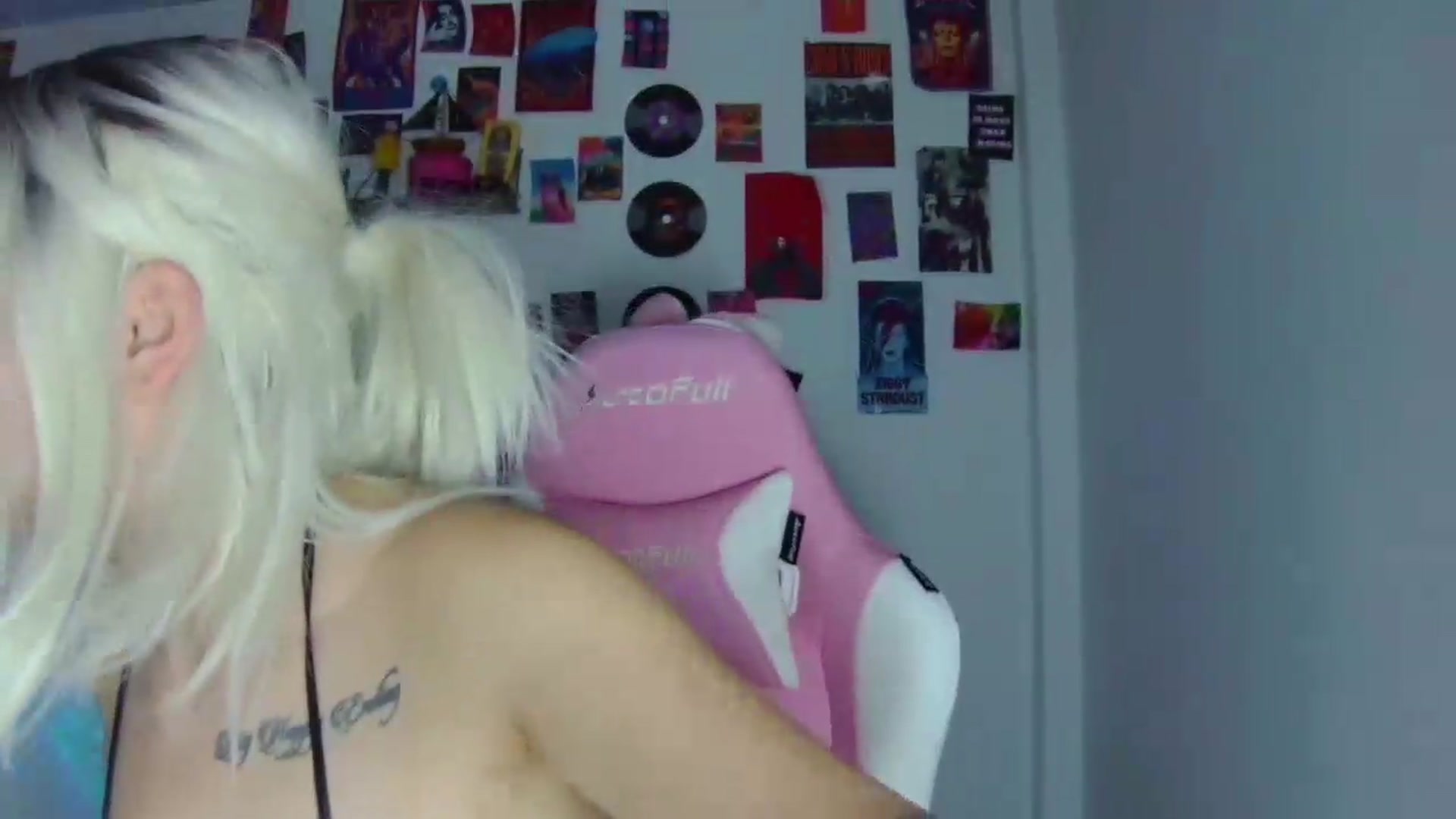 Gallery image thumbnail from CarolineJames's myfreecams stream on, 07/07/2026, 03:42 image 3 of 20