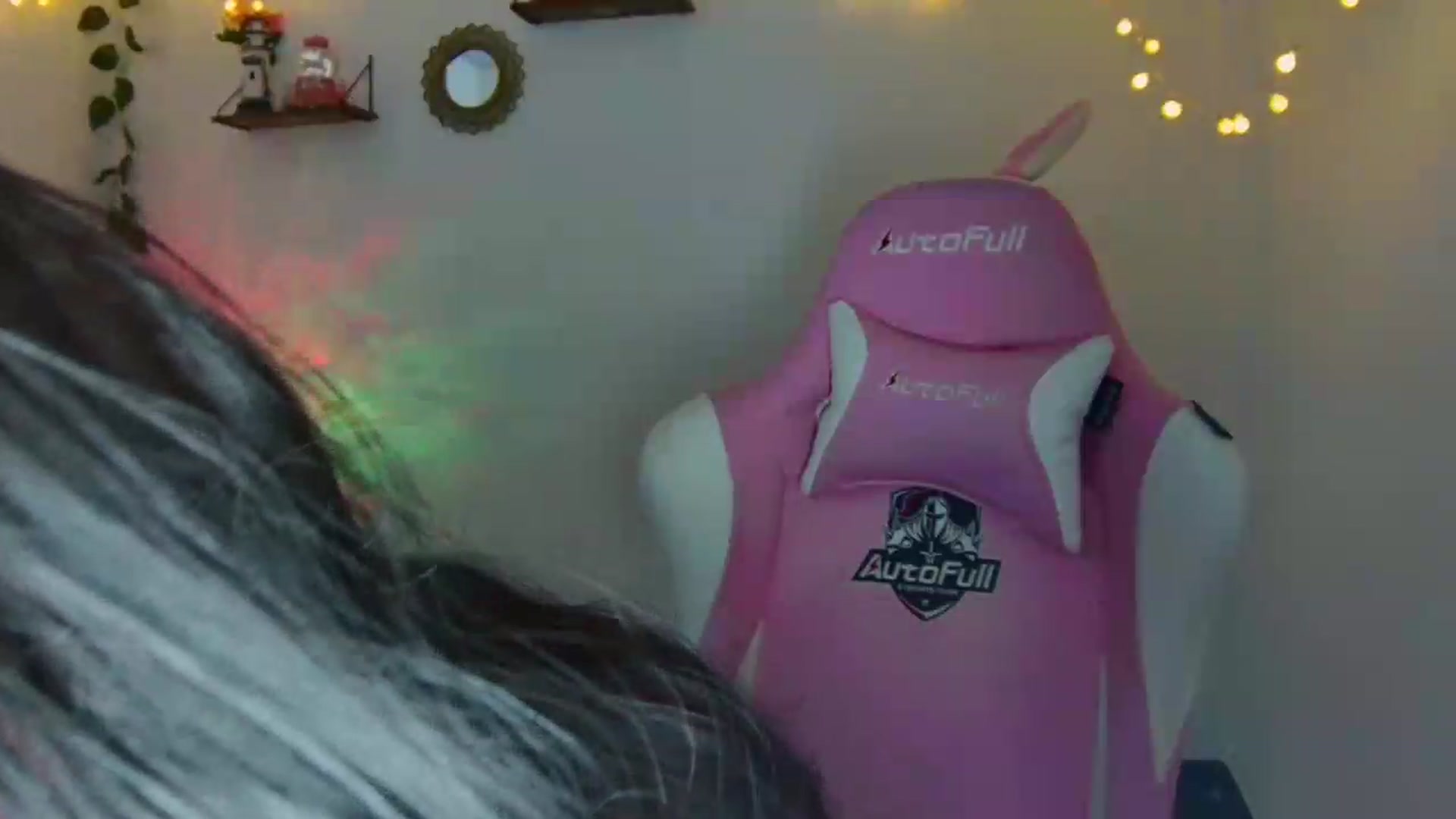 Gallery image thumbnail from CarolineJames's myfreecams stream on, 08/13/2026, 05:10 image 13 of 20