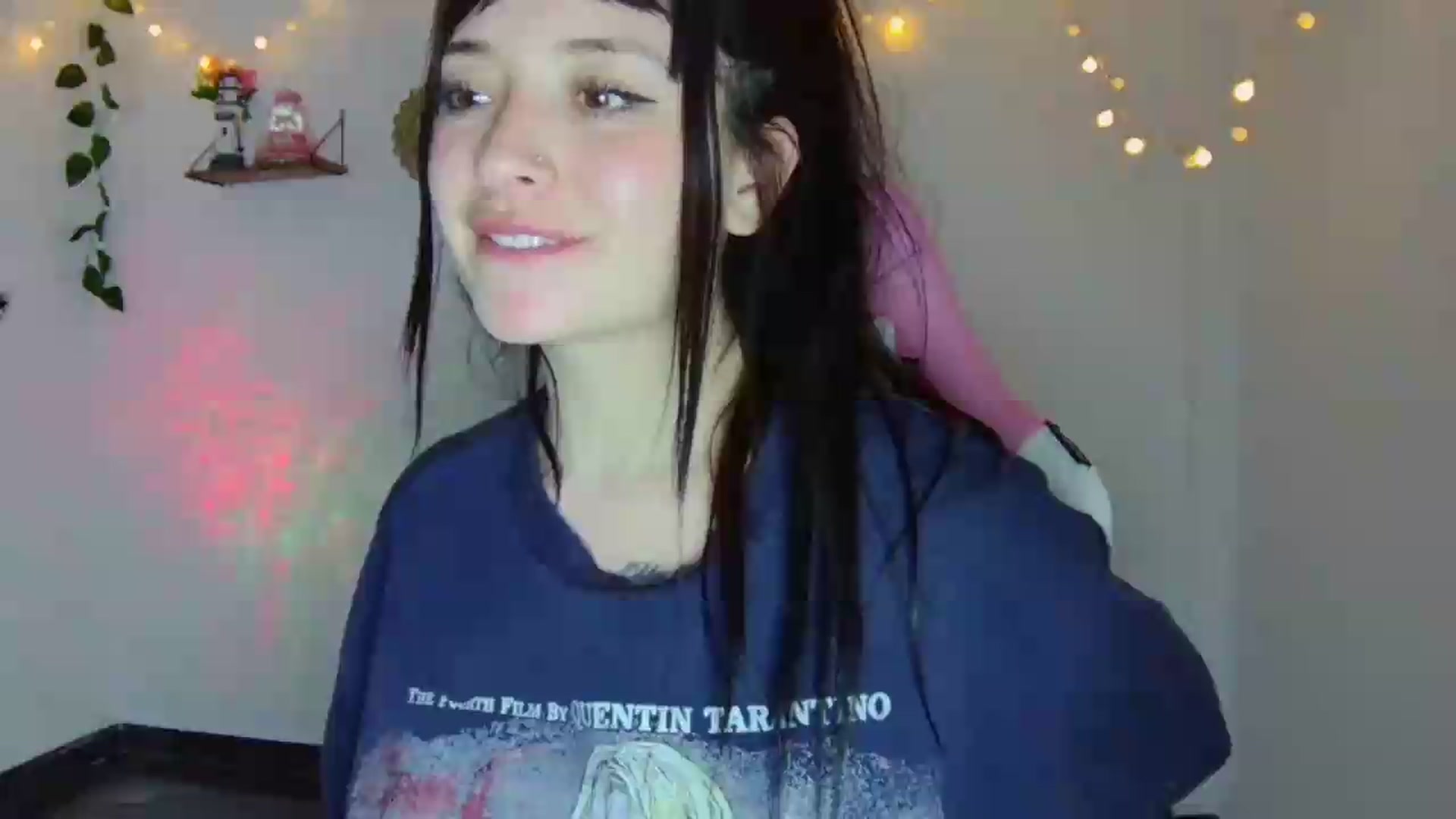 Gallery image thumbnail from CarolineJames's myfreecams stream on, 08/16/2026, 05:30 image 1 of 20