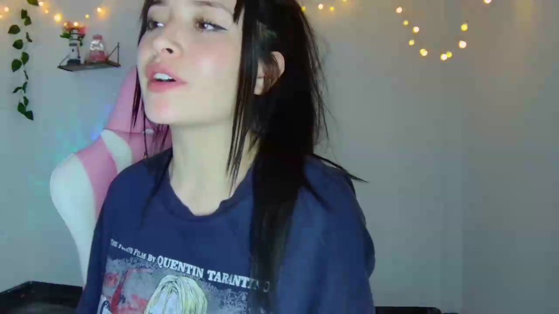 Gallery image thumbnail from CarolineJames's myfreecams stream on, 08/16/2026, 05:30 image 7 of 20