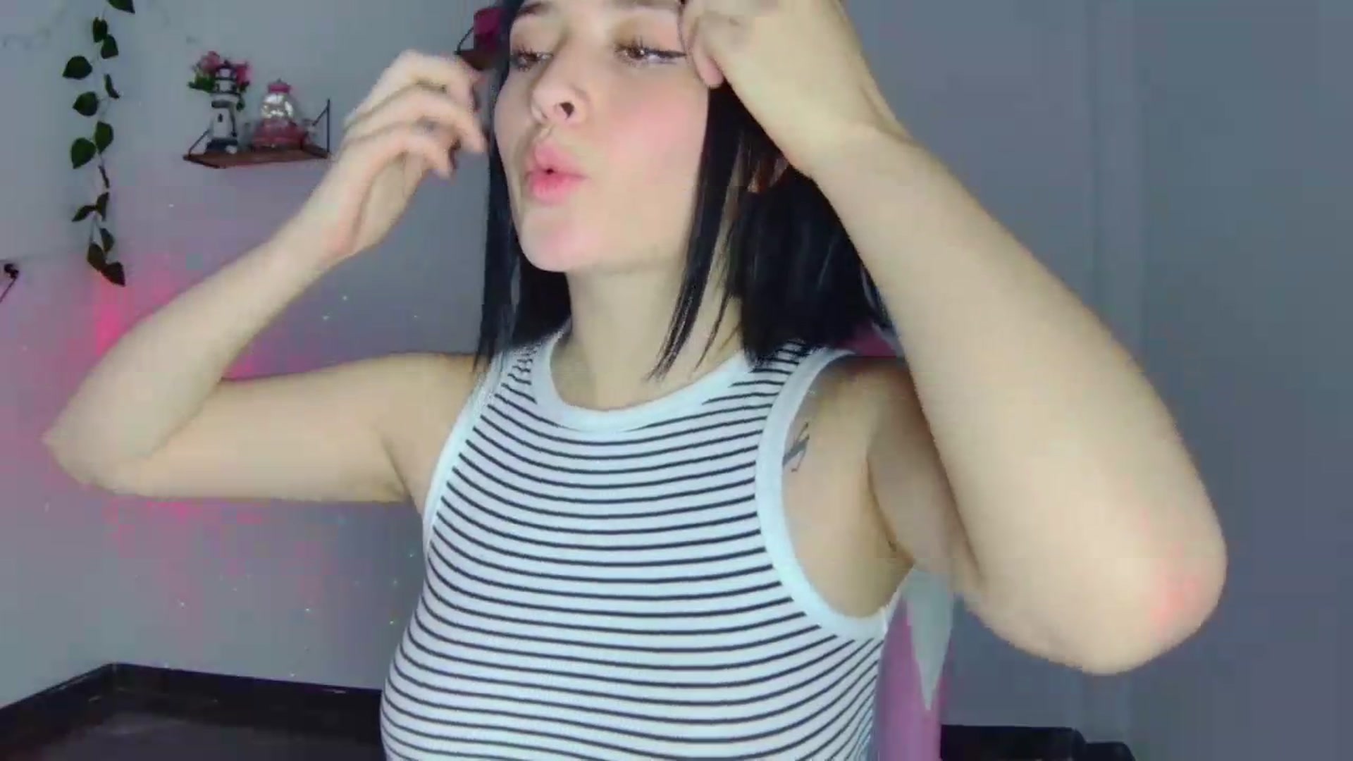 Gallery image thumbnail from CarolineJames's myfreecams stream on, 09/03/2026, 02:39 image 4 of 20