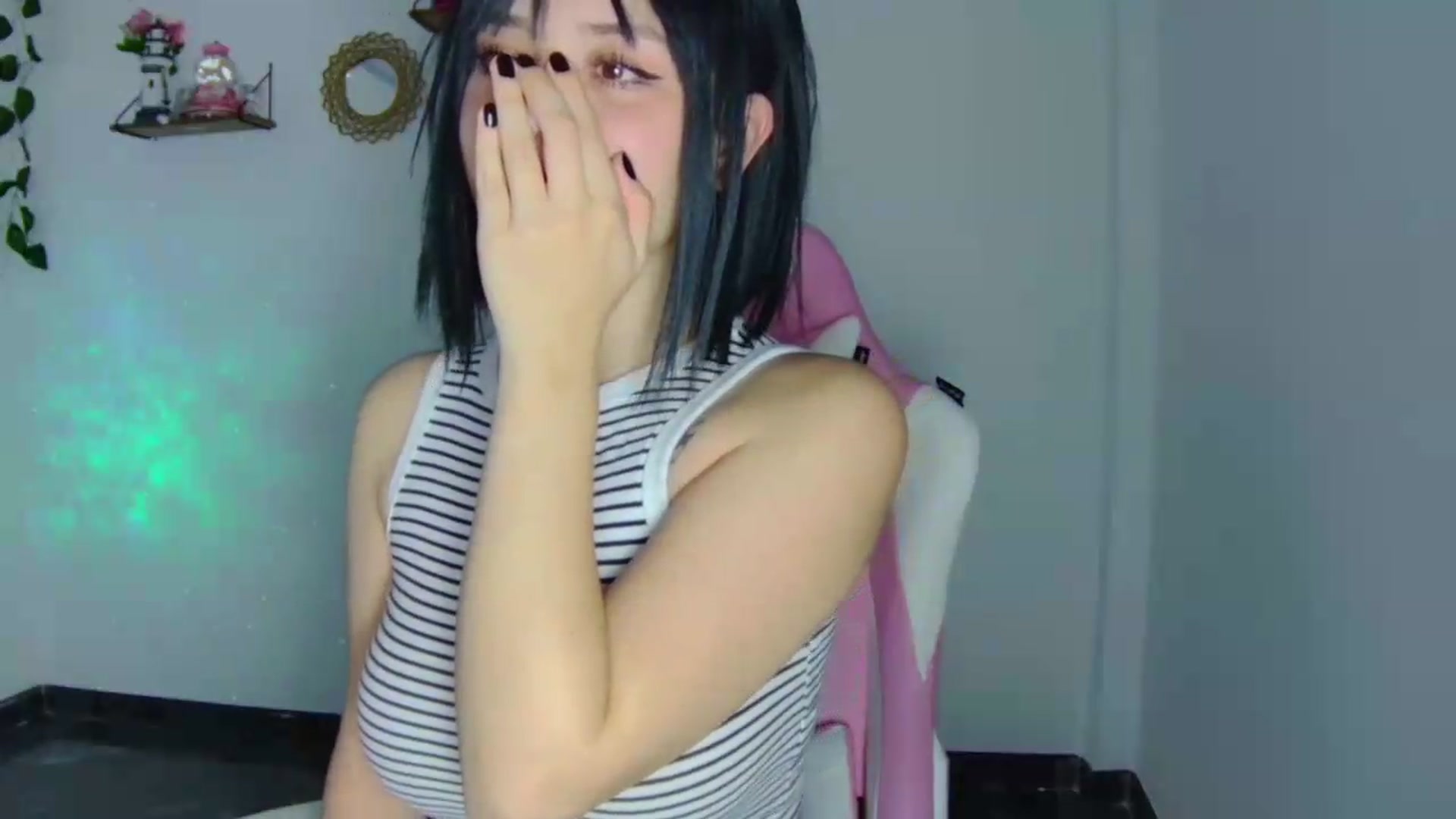 Gallery image thumbnail from CarolineJames's myfreecams stream on, 09/03/2026, 05:43 image 6 of 20