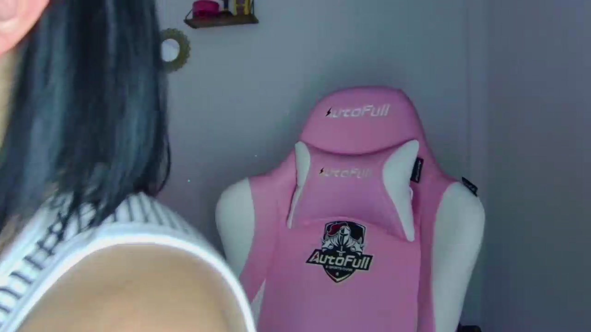 Gallery image thumbnail from CarolineJames's myfreecams stream on, 09/03/2026, 05:43 image 15 of 20