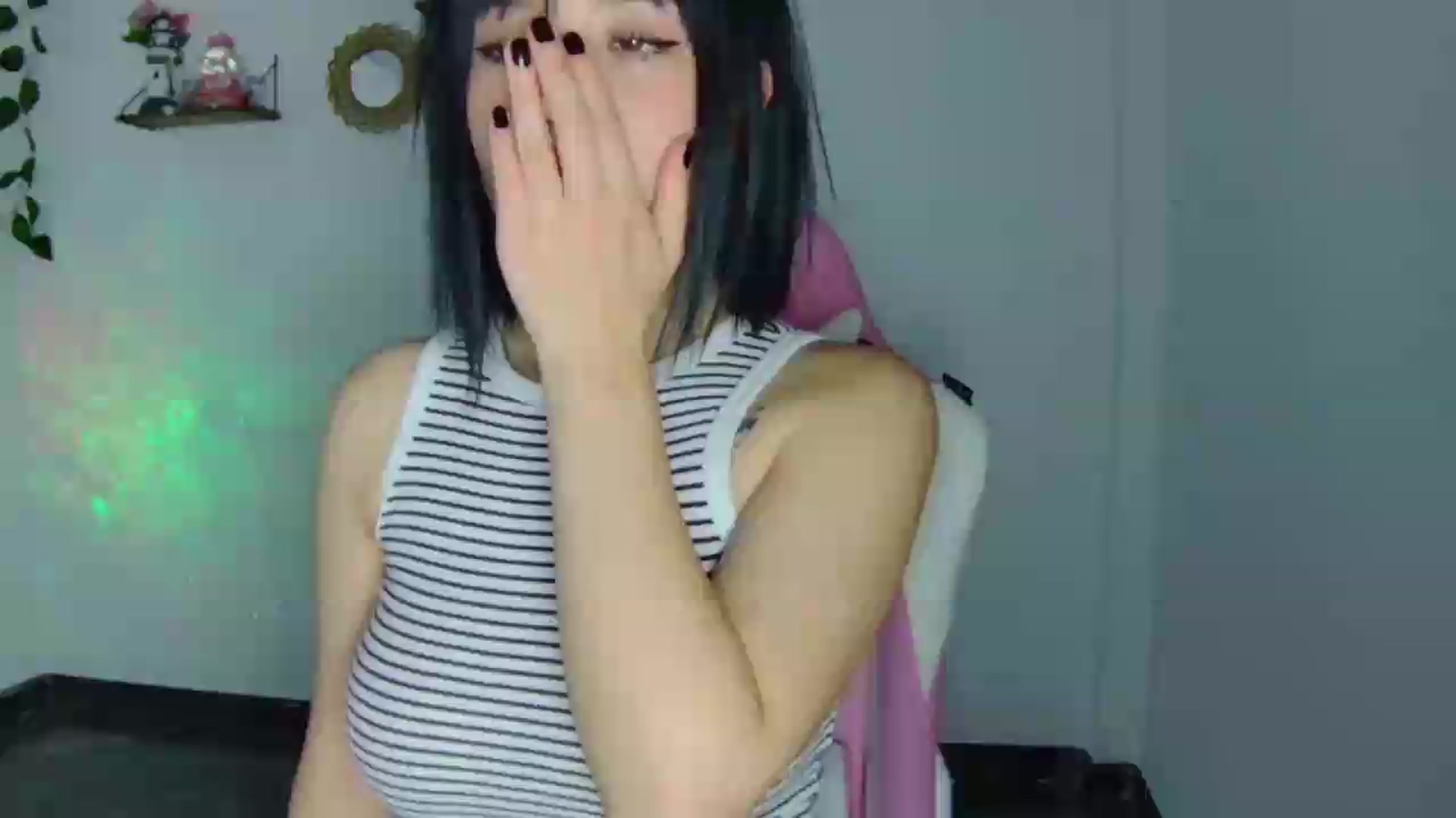 Gallery image thumbnail from CarolineJames's myfreecams stream on, 09/03/2026, 05:43 image 1 of 20