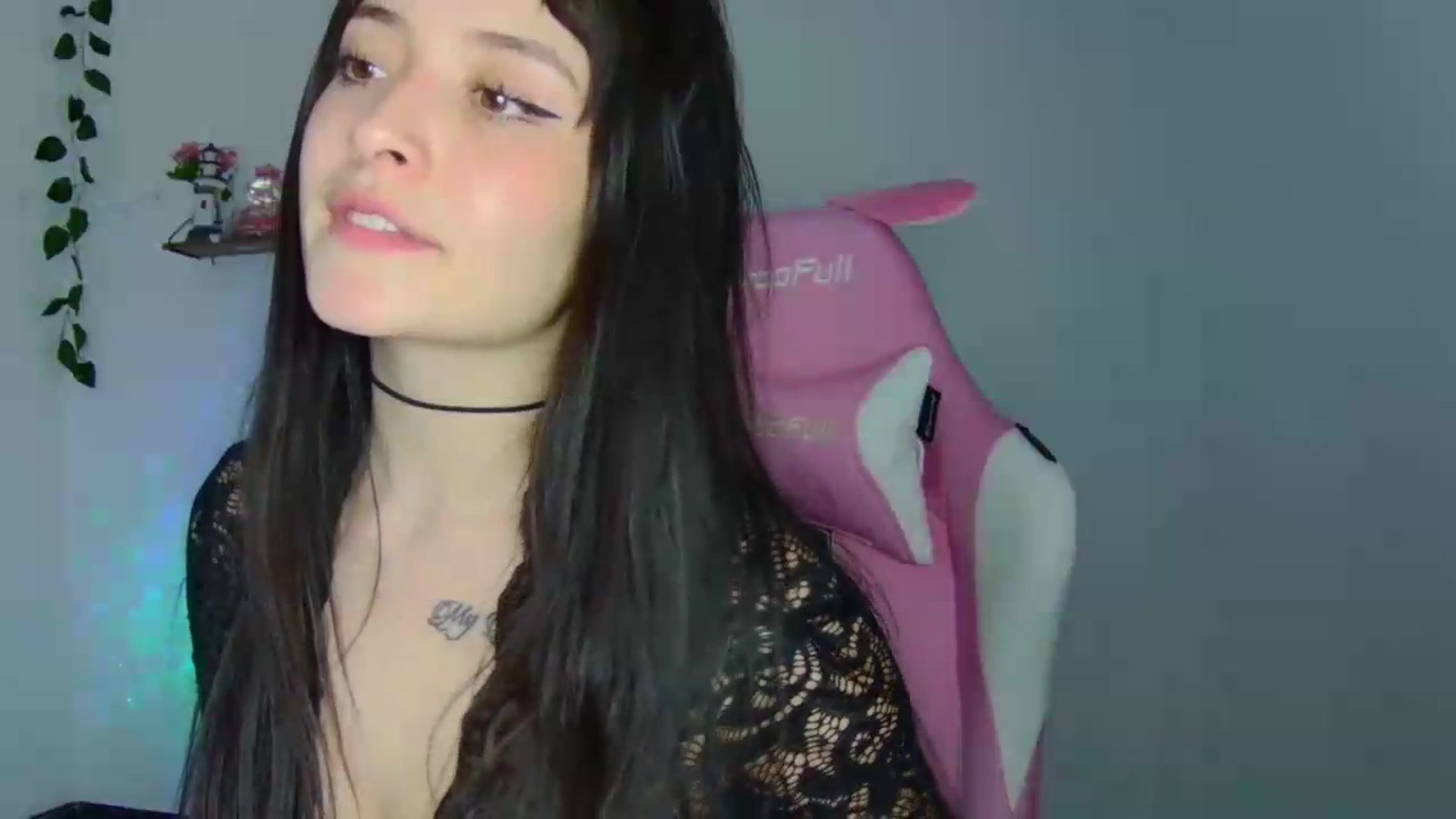 Gallery image thumbnail from CarolineJames's myfreecams stream on, 09/09/2026, 04:16 image 9 of 20