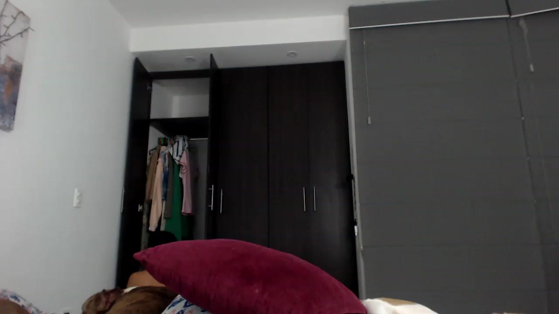 Gallery image thumbnail from CarolineMel's myfreecams stream on, 11/25/2022, 05:18 image 15 of 20