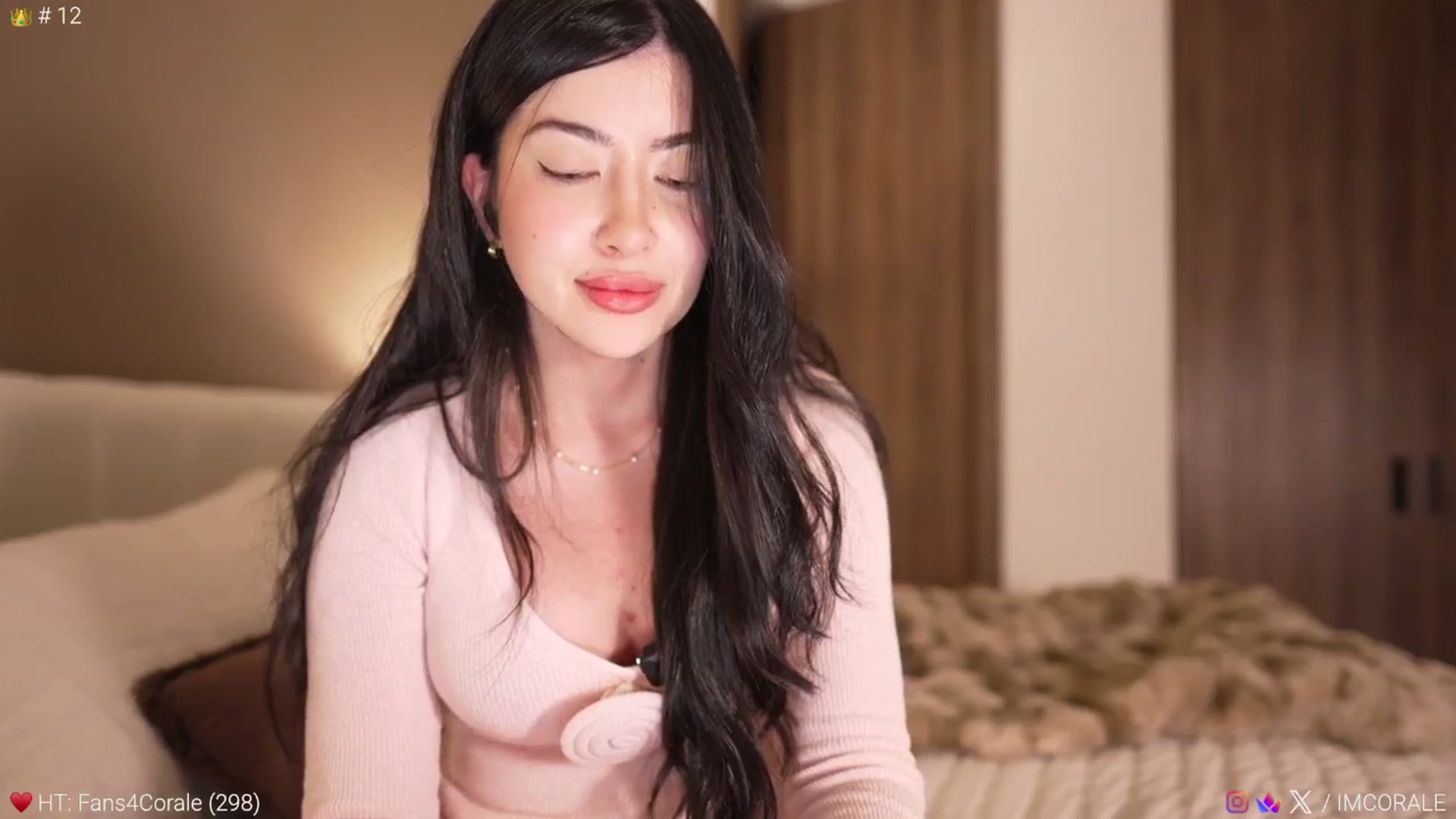 Gallery image thumbnail from Caroline_'s myfreecams stream on, 03/14/2026, 05:05 image 4 of 20