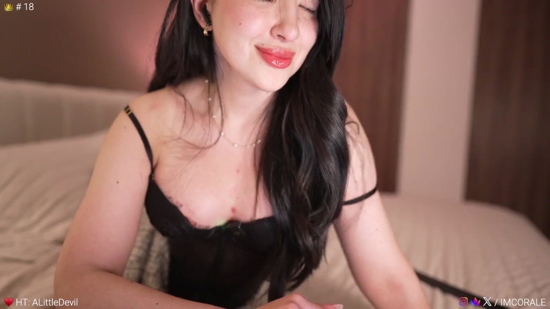 Gallery image thumbnail from Caroline_'s myfreecams stream on, 03/17/2026, 05:22 image 5 of 20