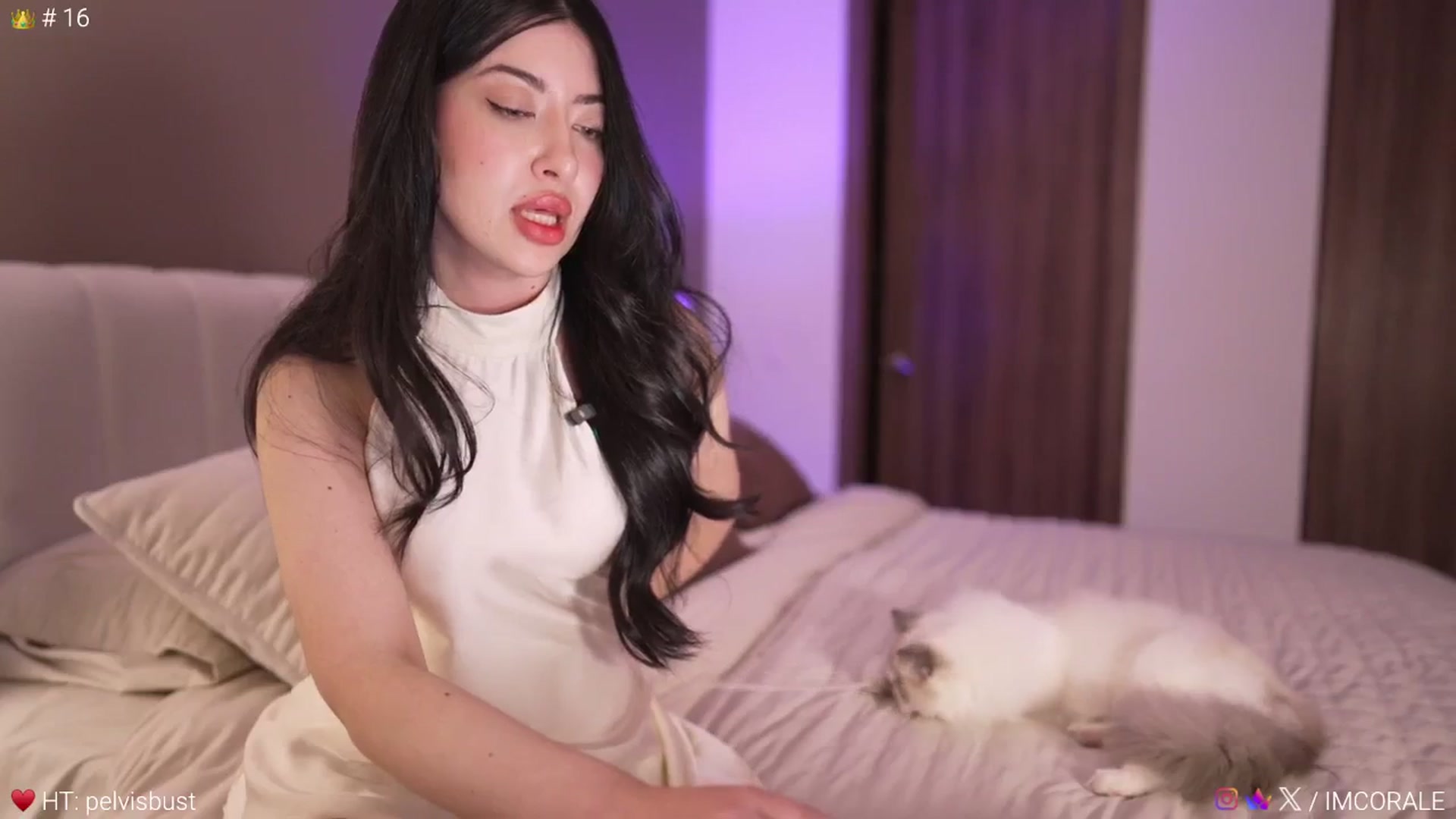 Gallery image thumbnail from Caroline_'s myfreecams stream on, 03/22/2026, 05:03 image 15 of 20