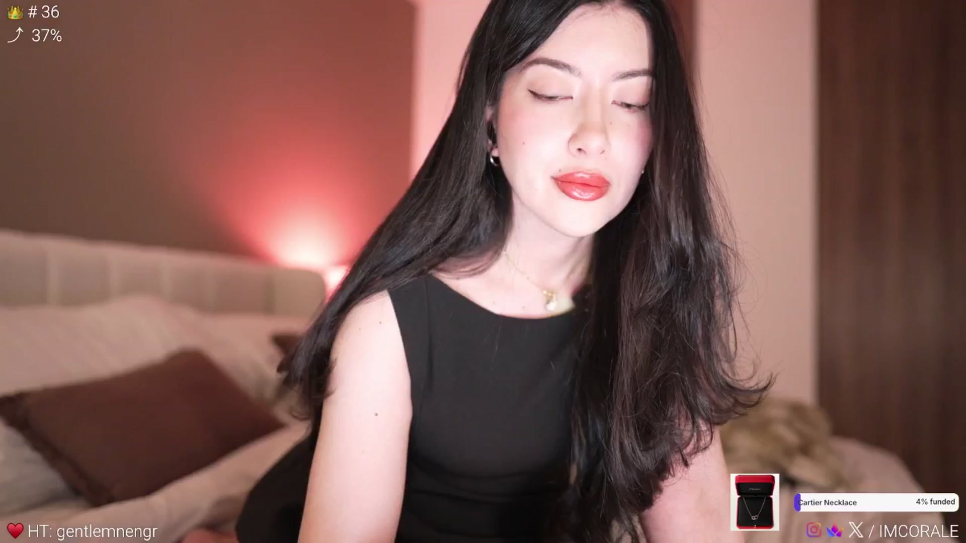 Gallery image thumbnail from Caroline_'s myfreecams stream on, 04/17/2026, 04:05 image 10 of 20