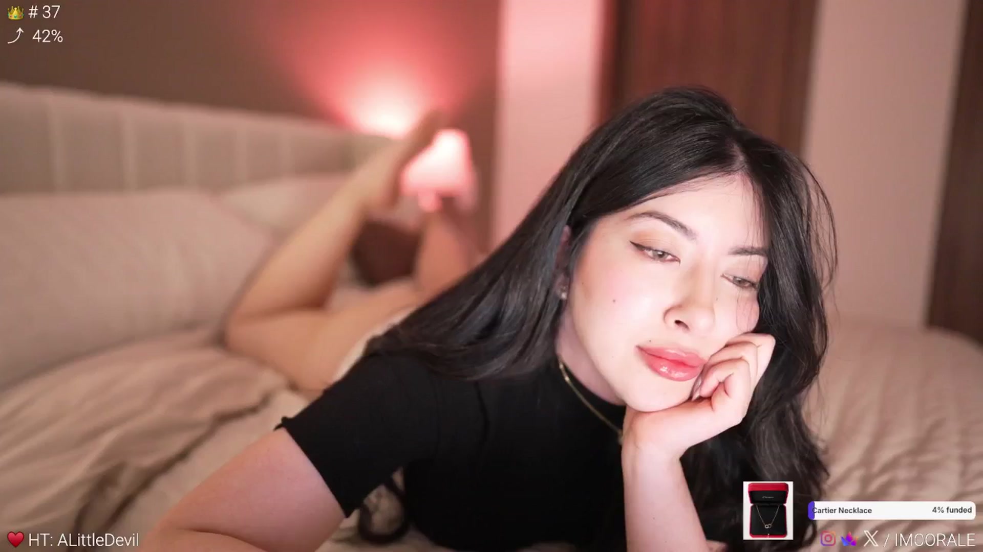 Gallery image thumbnail from Caroline_'s myfreecams stream on, 04/19/2026, 04:18 image 8 of 20
